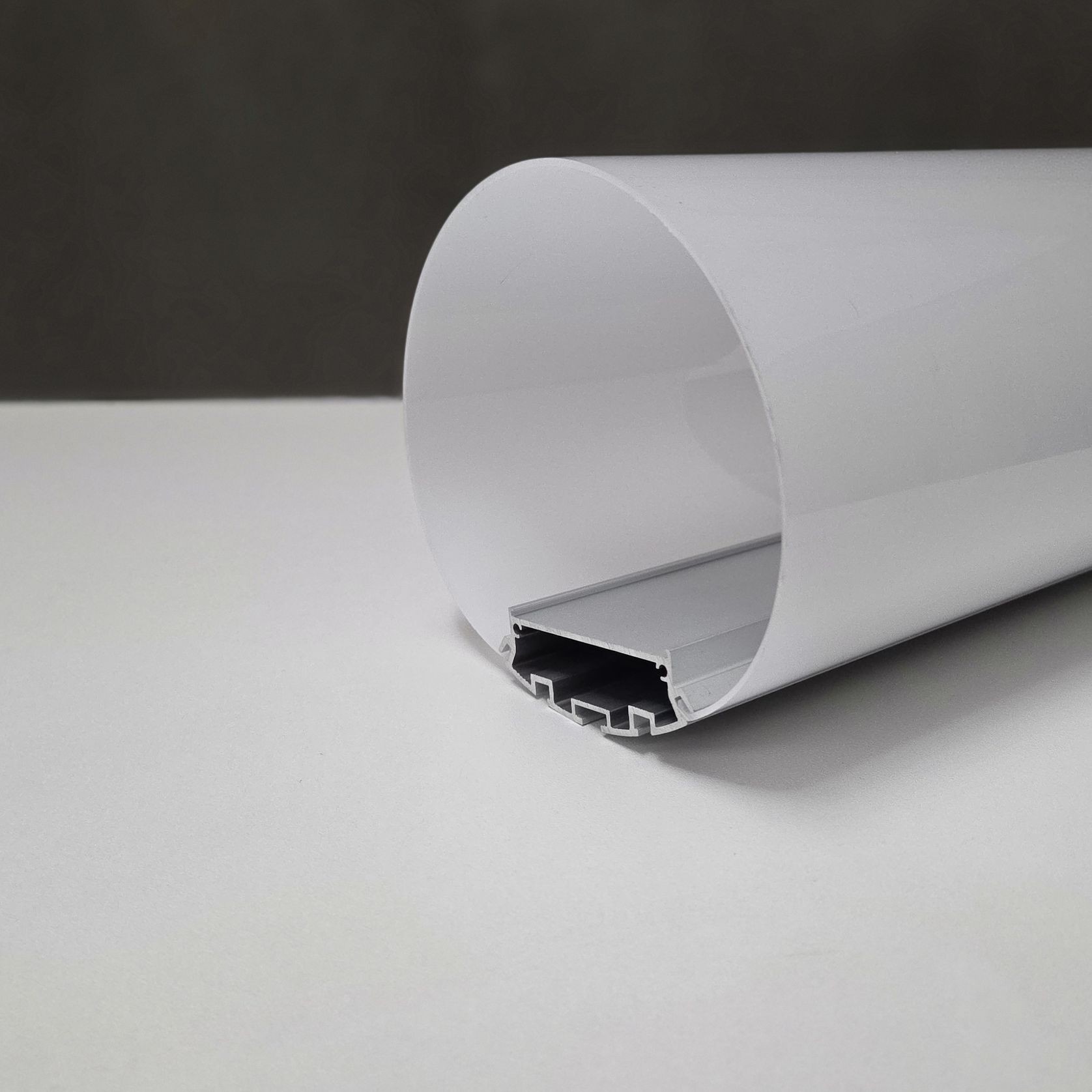 064 pendant tube extrusion