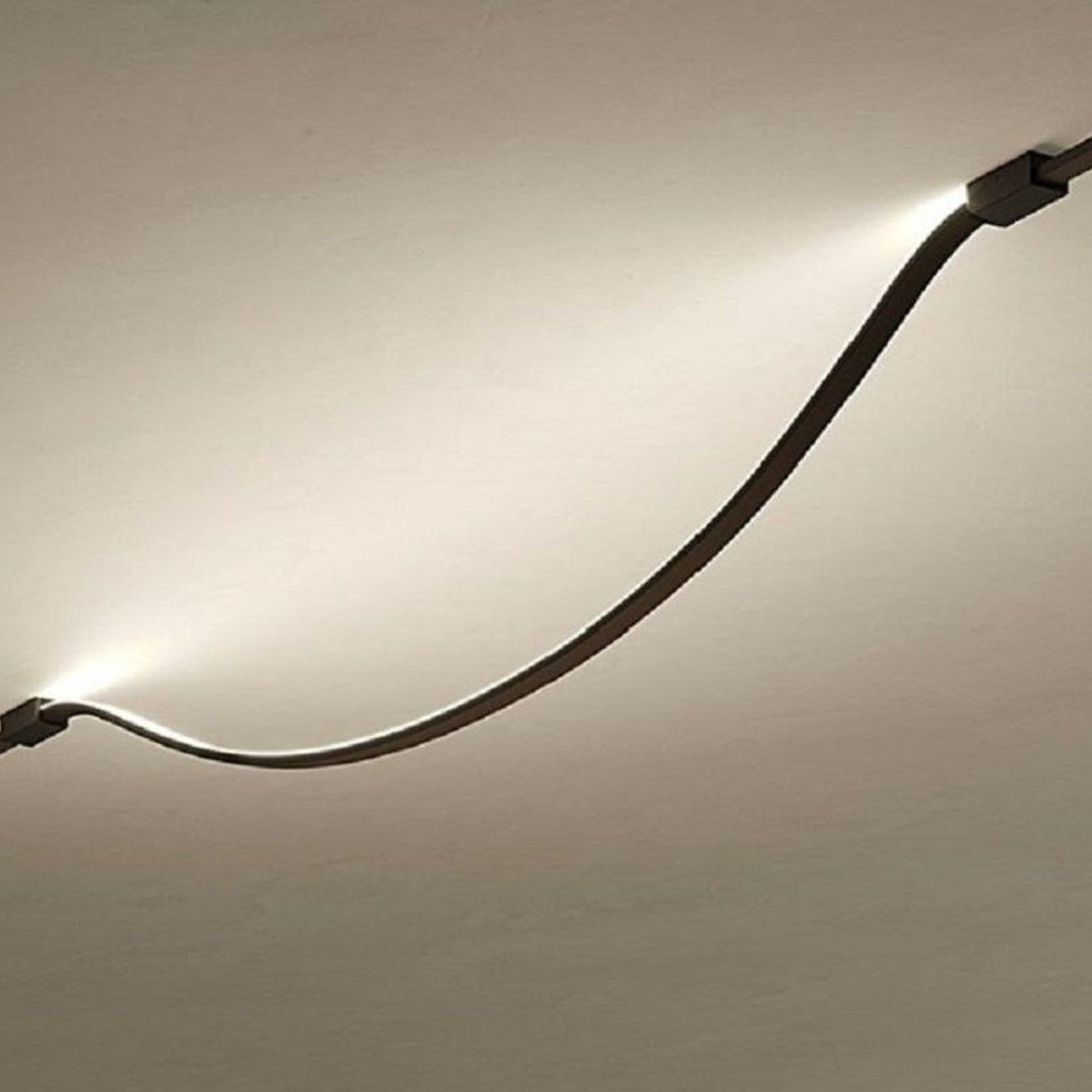 Bow Configurable Lamp gallery detail image