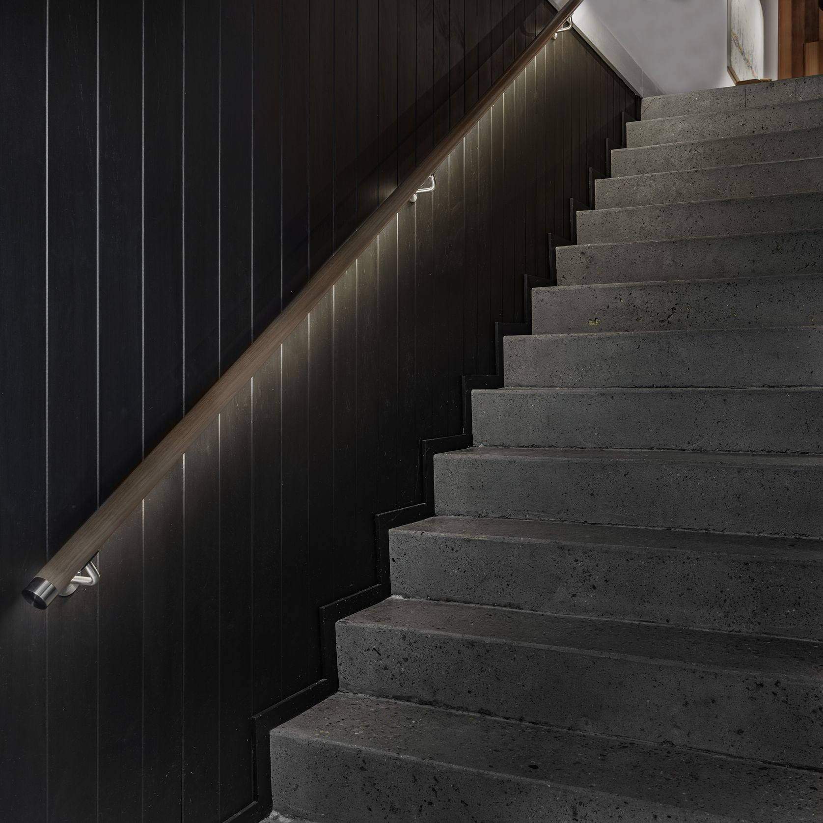 Round Timber Handrail gallery detail image