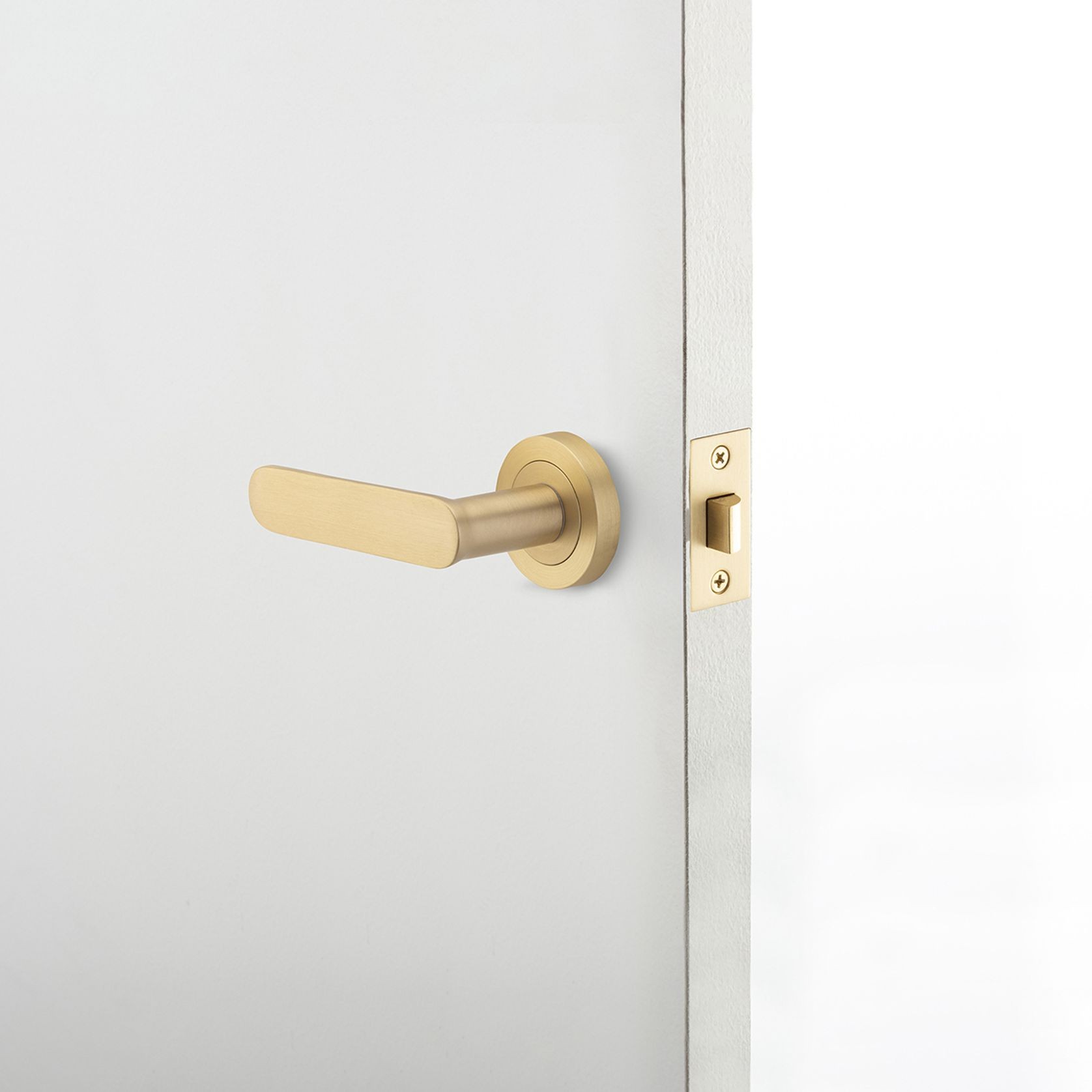 Iver Bronte Door Lever on Round Rose Passage gallery detail image