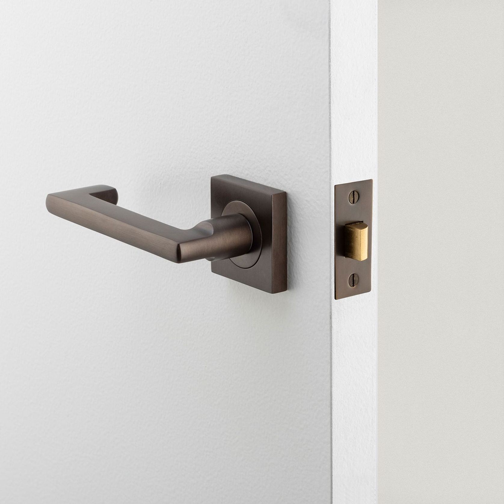 Iver Baltimore Return Door Lever Handle on Square Rose gallery detail image