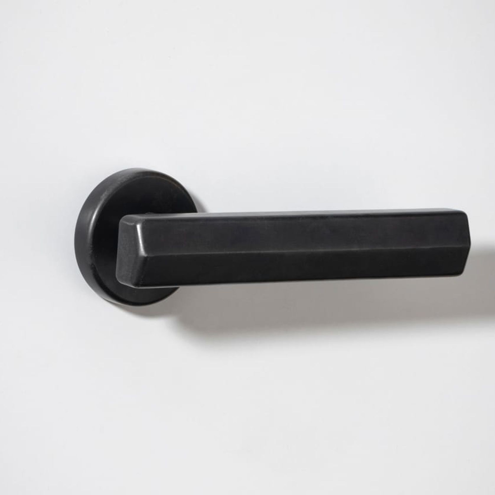 Straight Streaker Door Lever - Round Rose gallery detail image
