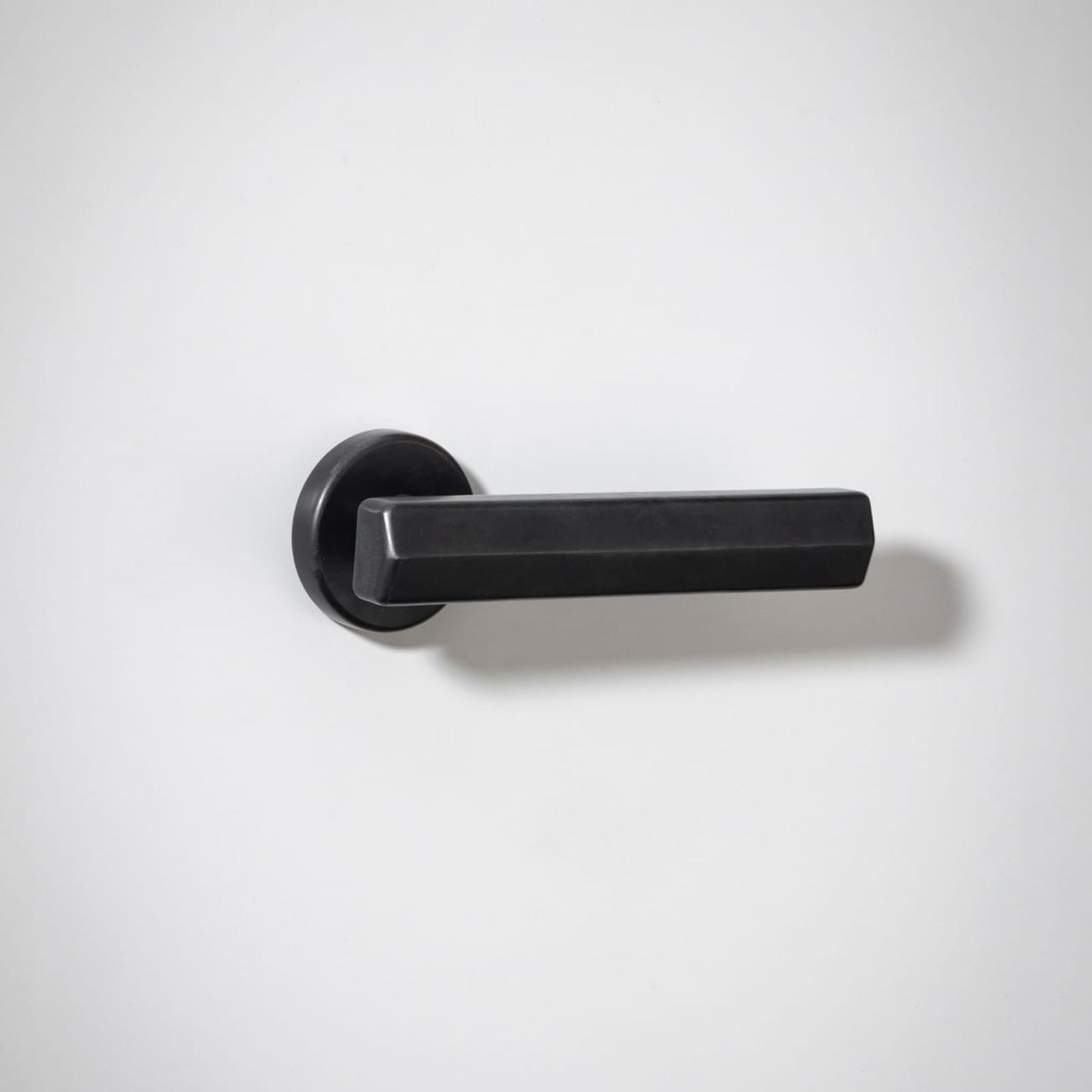 Straight Streaker Door Lever - Round Rose gallery detail image