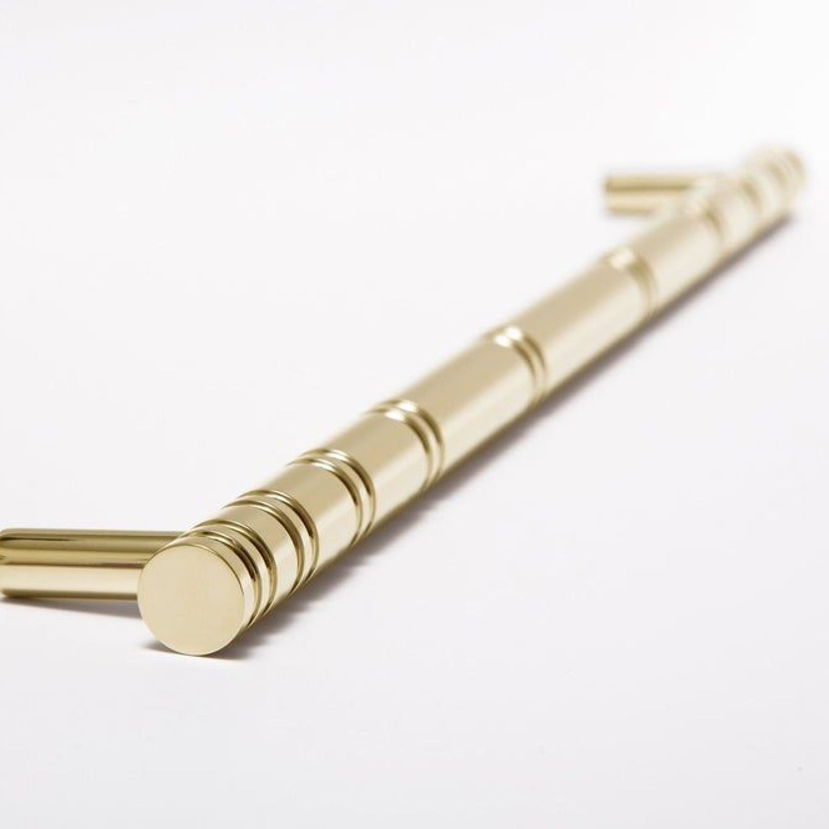 Reveal 10 gallery detail image