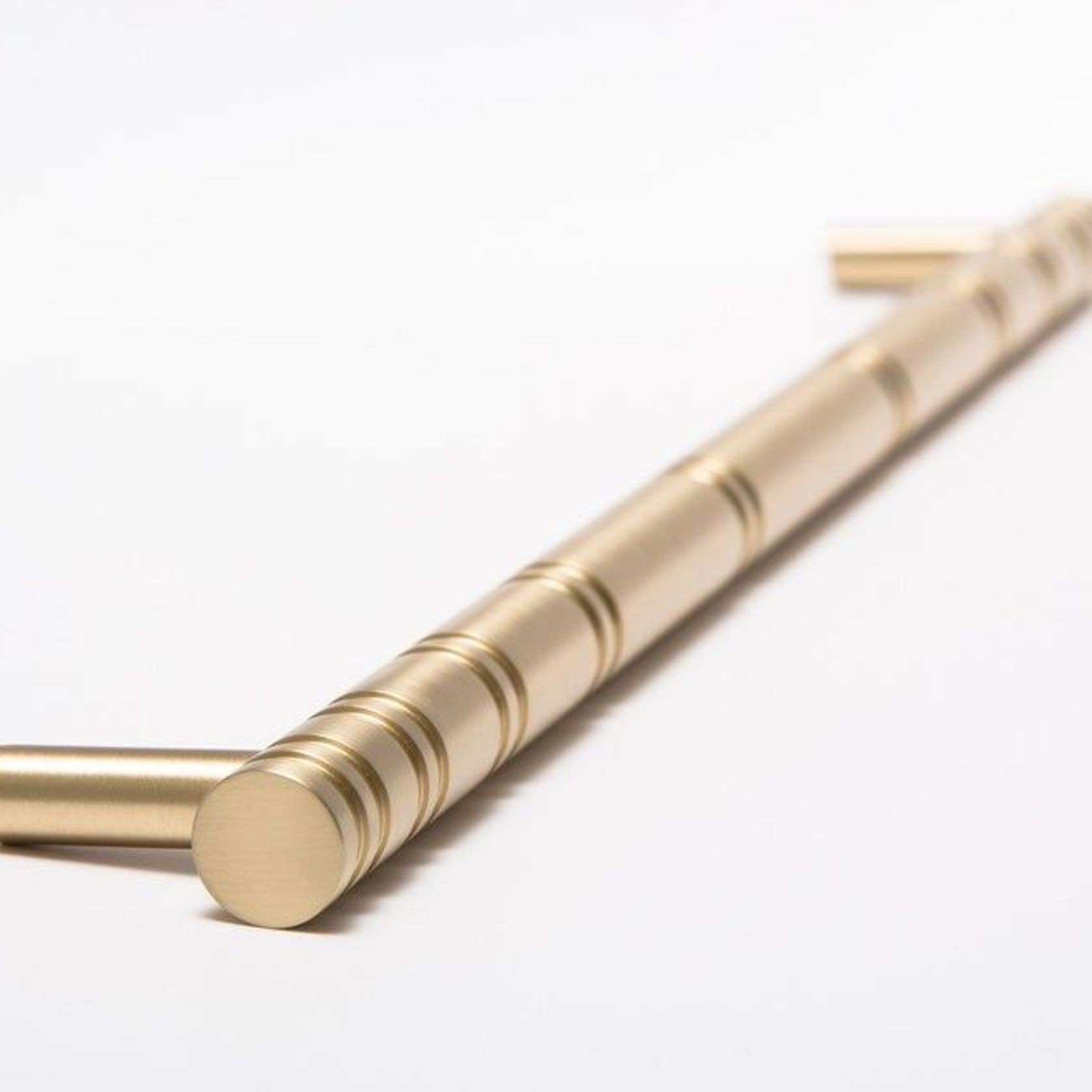 Reveal 10 gallery detail image