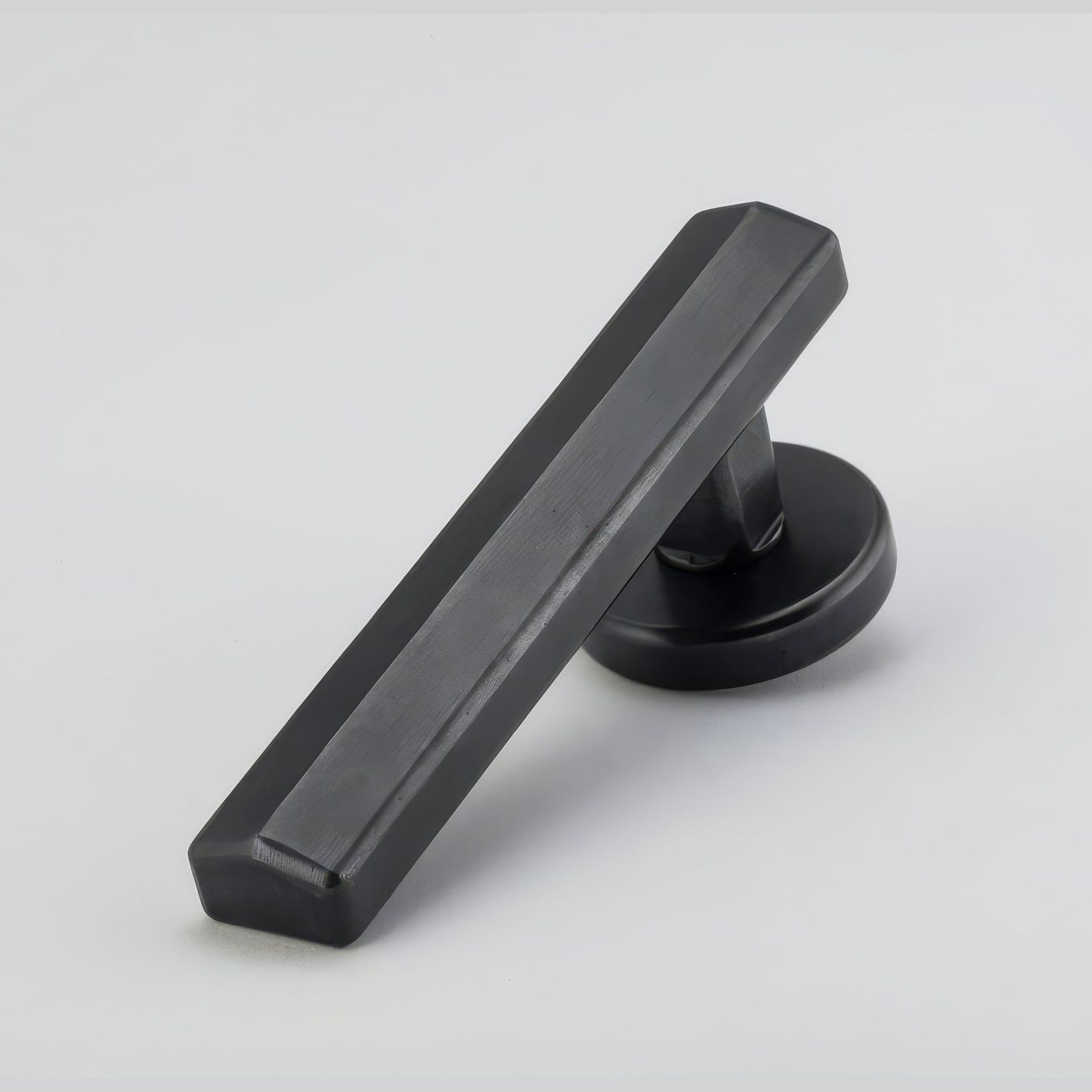 Straight Streaker Return Door Lever - Round Rose gallery detail image
