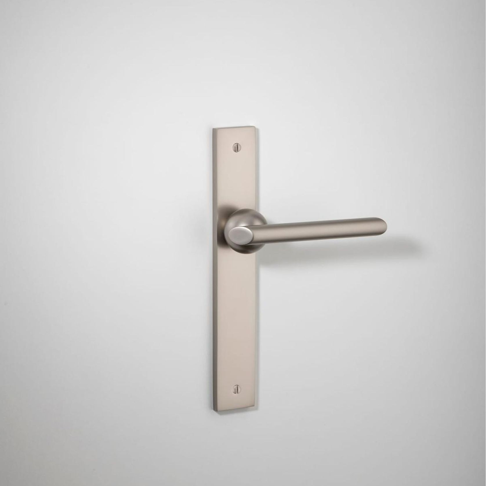 Futurismo Lever - Rectangular Backplate gallery detail image