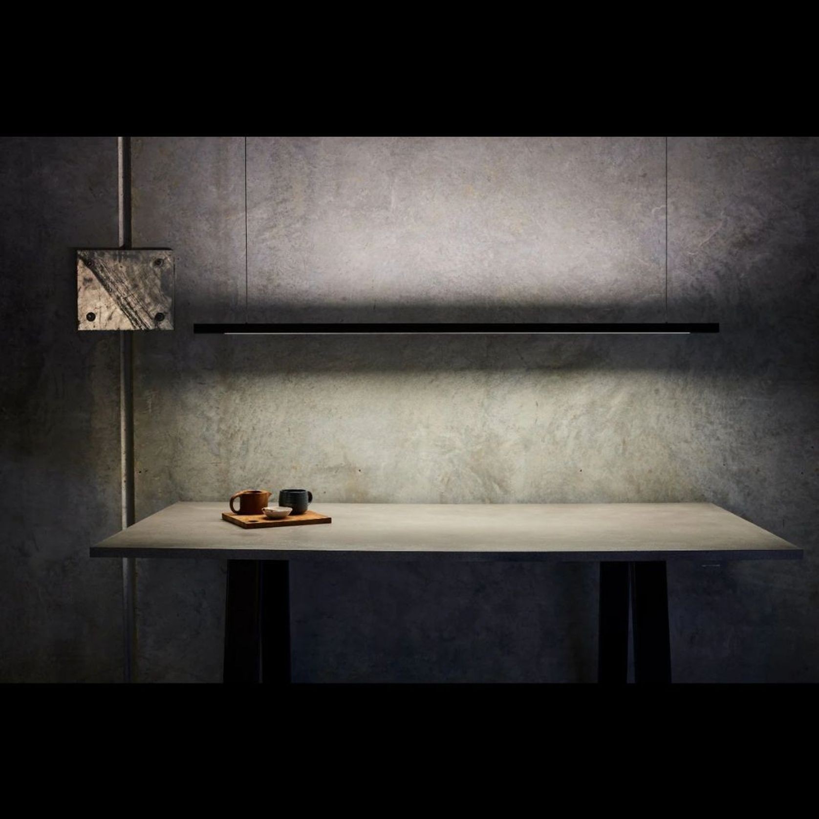Capsühl Linear LED Pendant Black gallery detail image