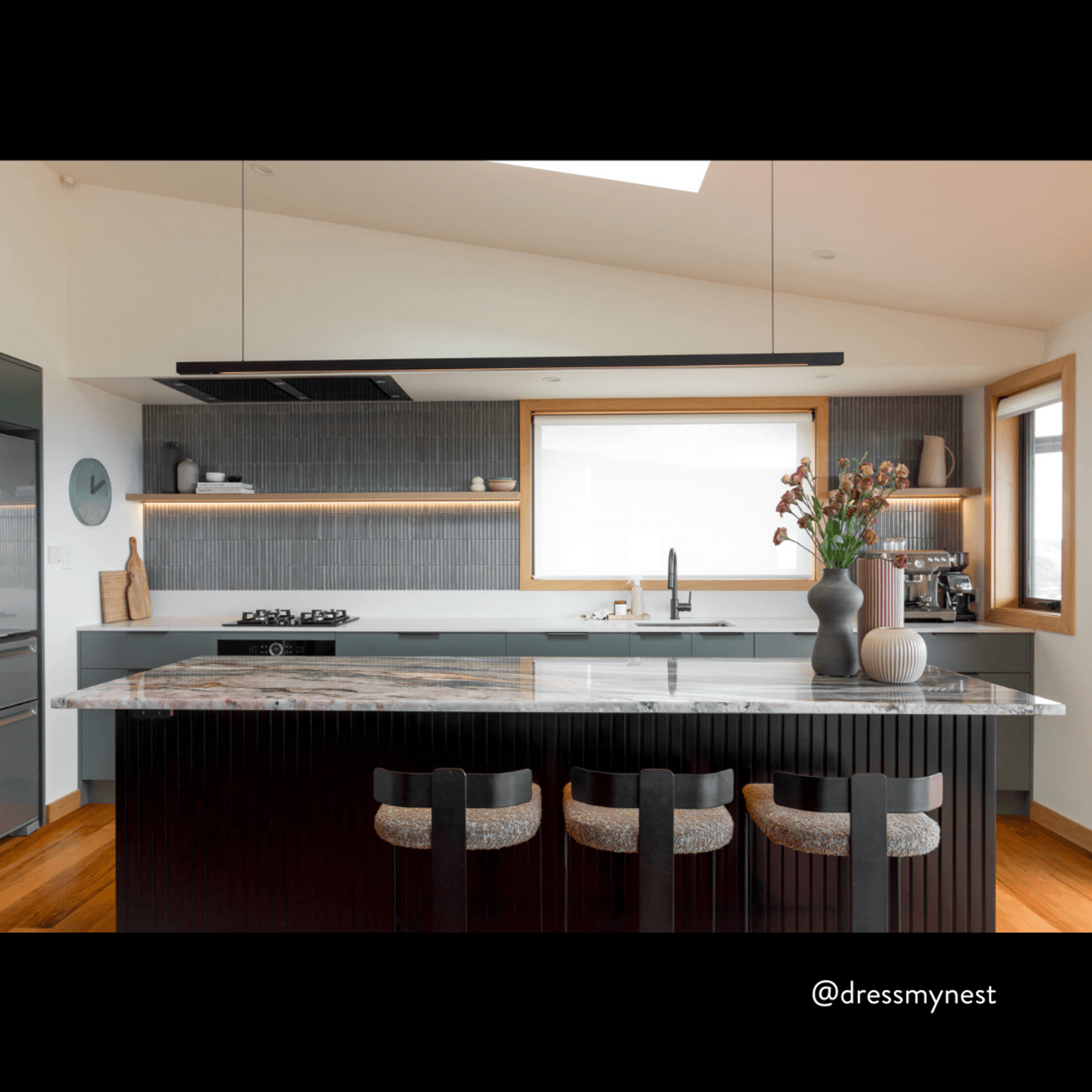 Capsühl Linear LED Pendant Black gallery detail image