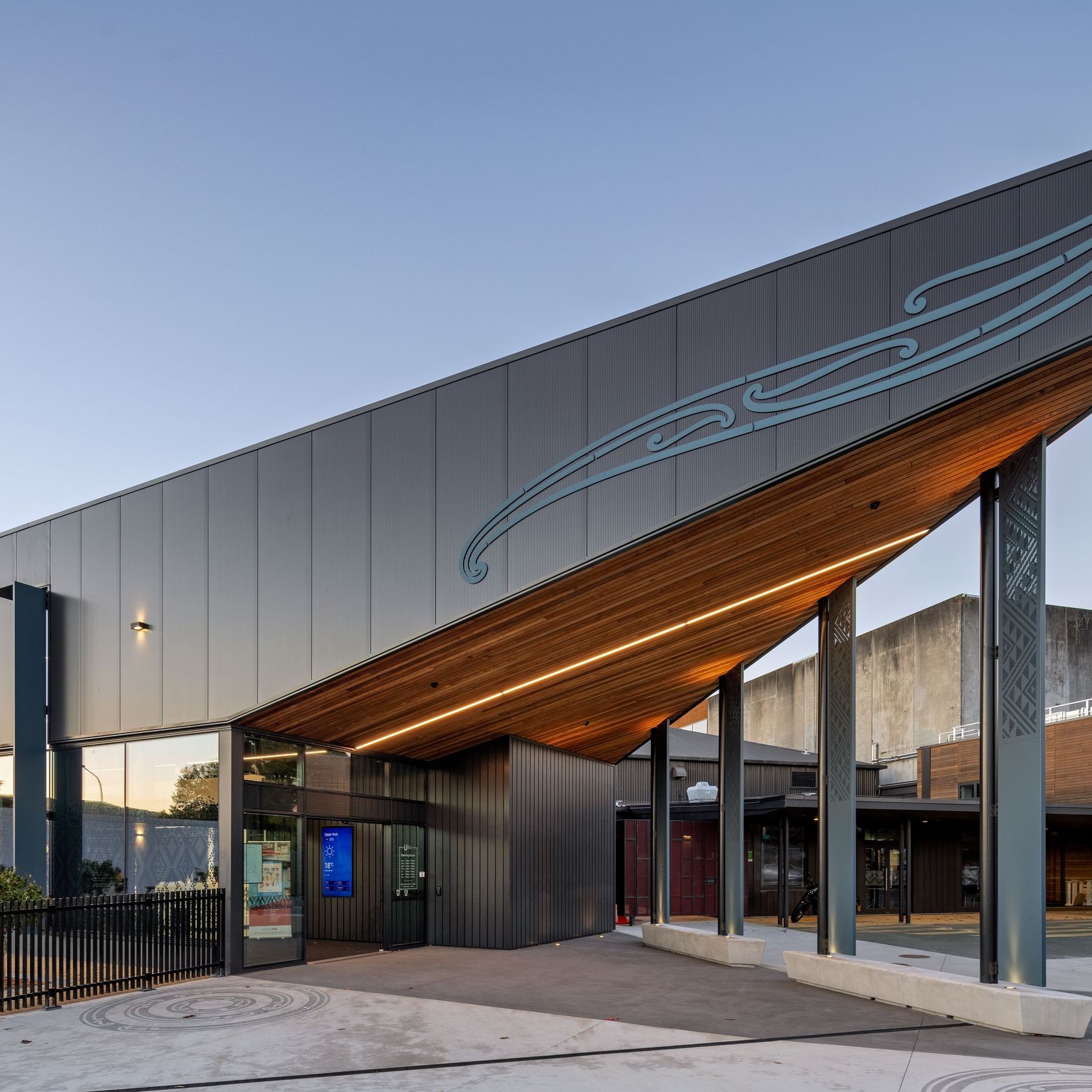 Flat Freddie 35 Linear LED Light gallery detail image