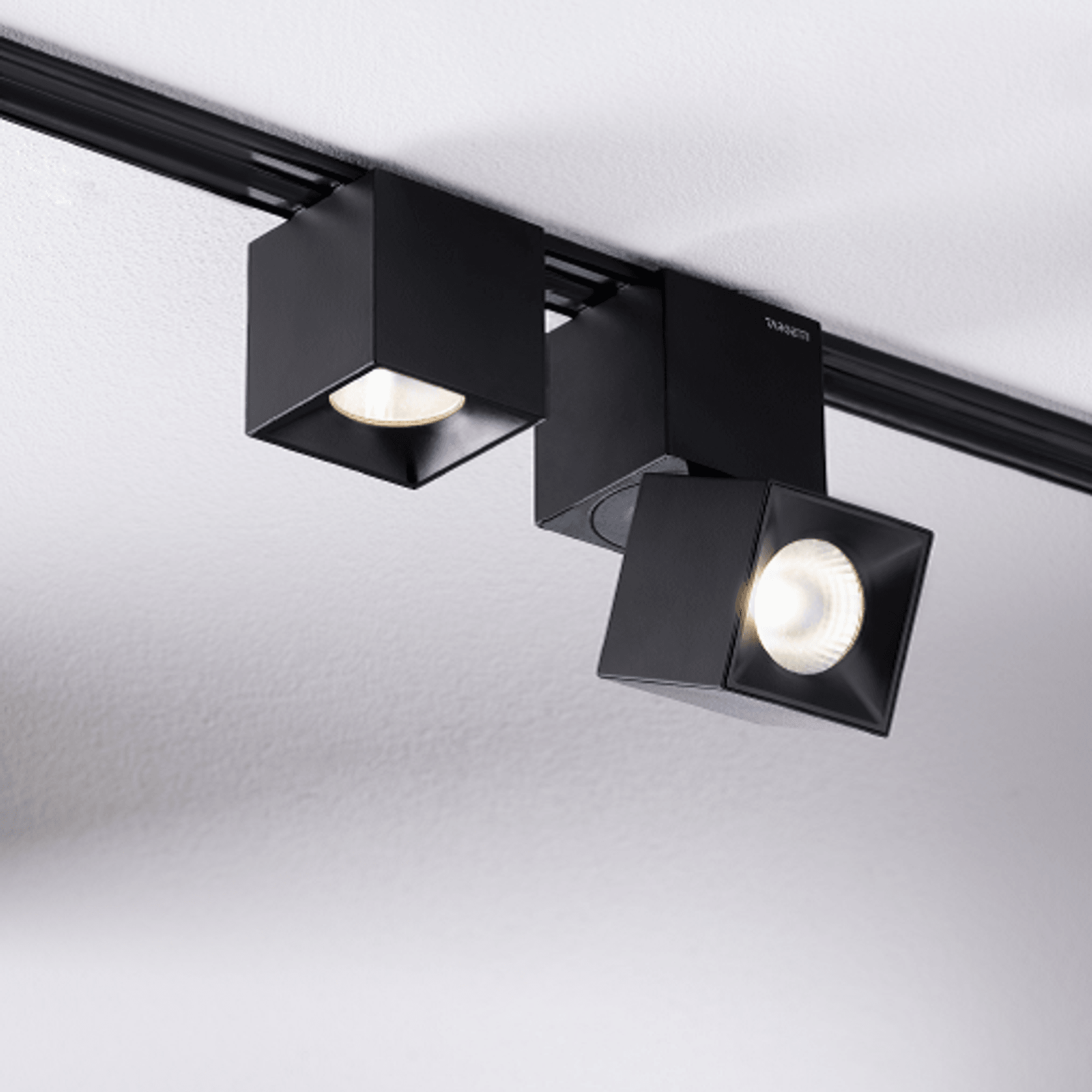 OZ Magnetic Lighting System gallery detail image