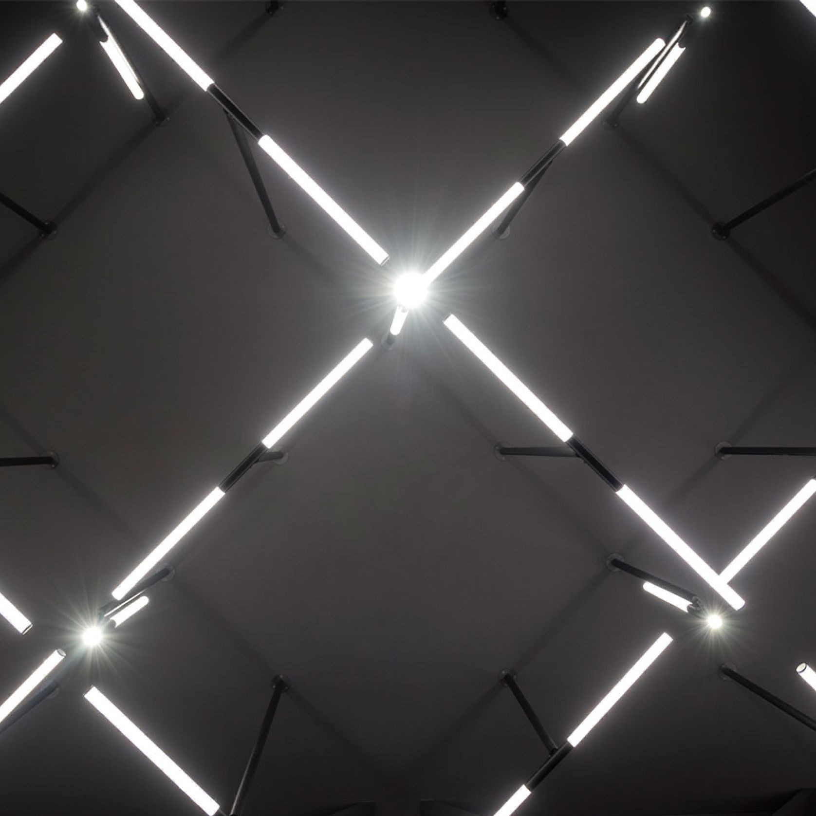 Delta Light XY180 gallery detail image