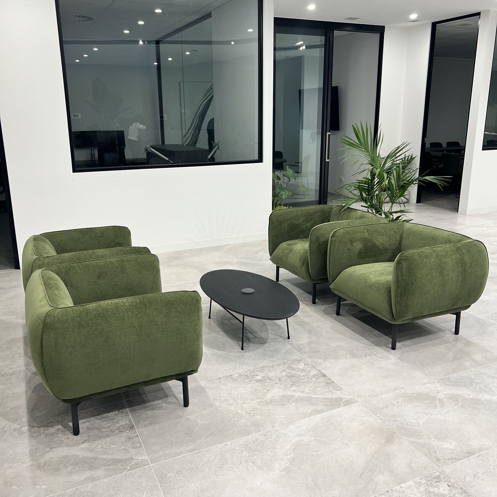 Plateau Lounge 2 gallery detail image