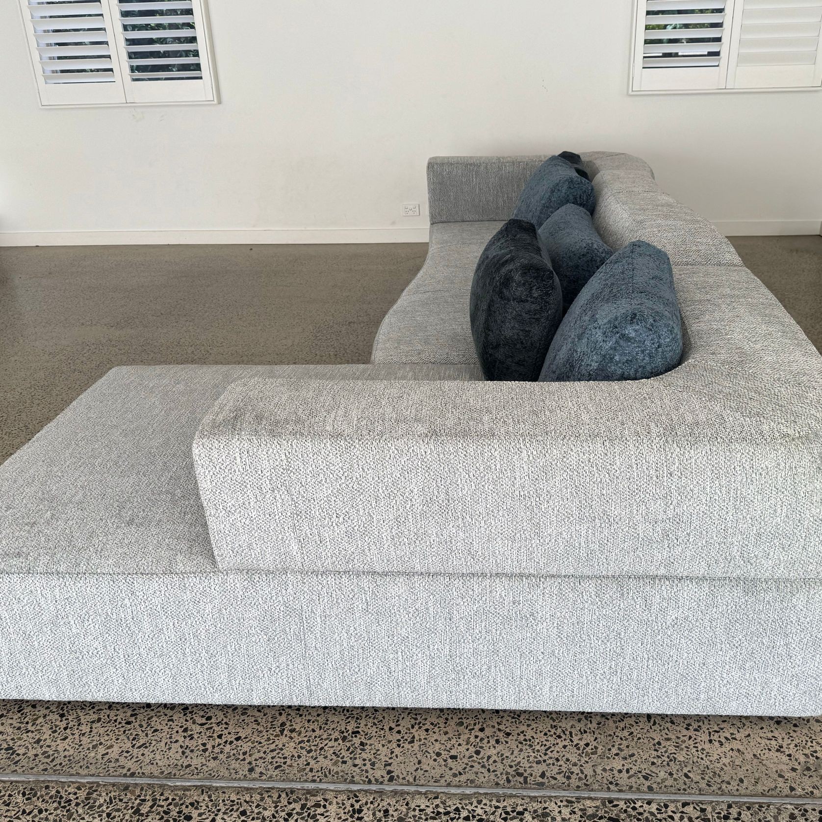 Bent and Curved Sofa gallery detail image