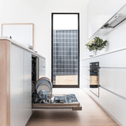 Vantage I Series 525 I LouvreMASTER™ Window gallery detail image