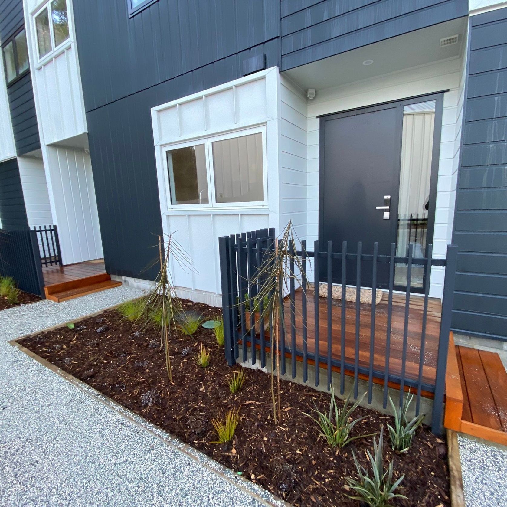 Stecca® Aluminium Fin Balustrade gallery detail image