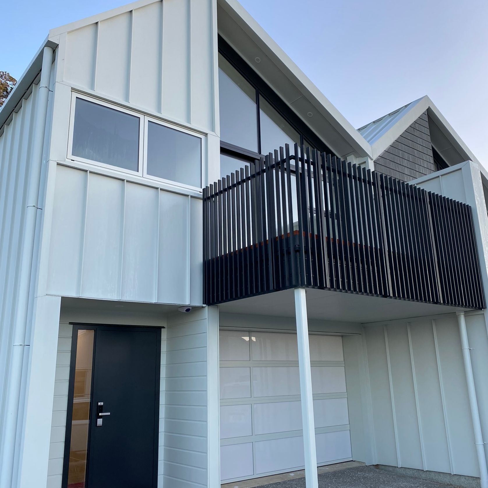 Stecca® Aluminium Fin Balustrade gallery detail image