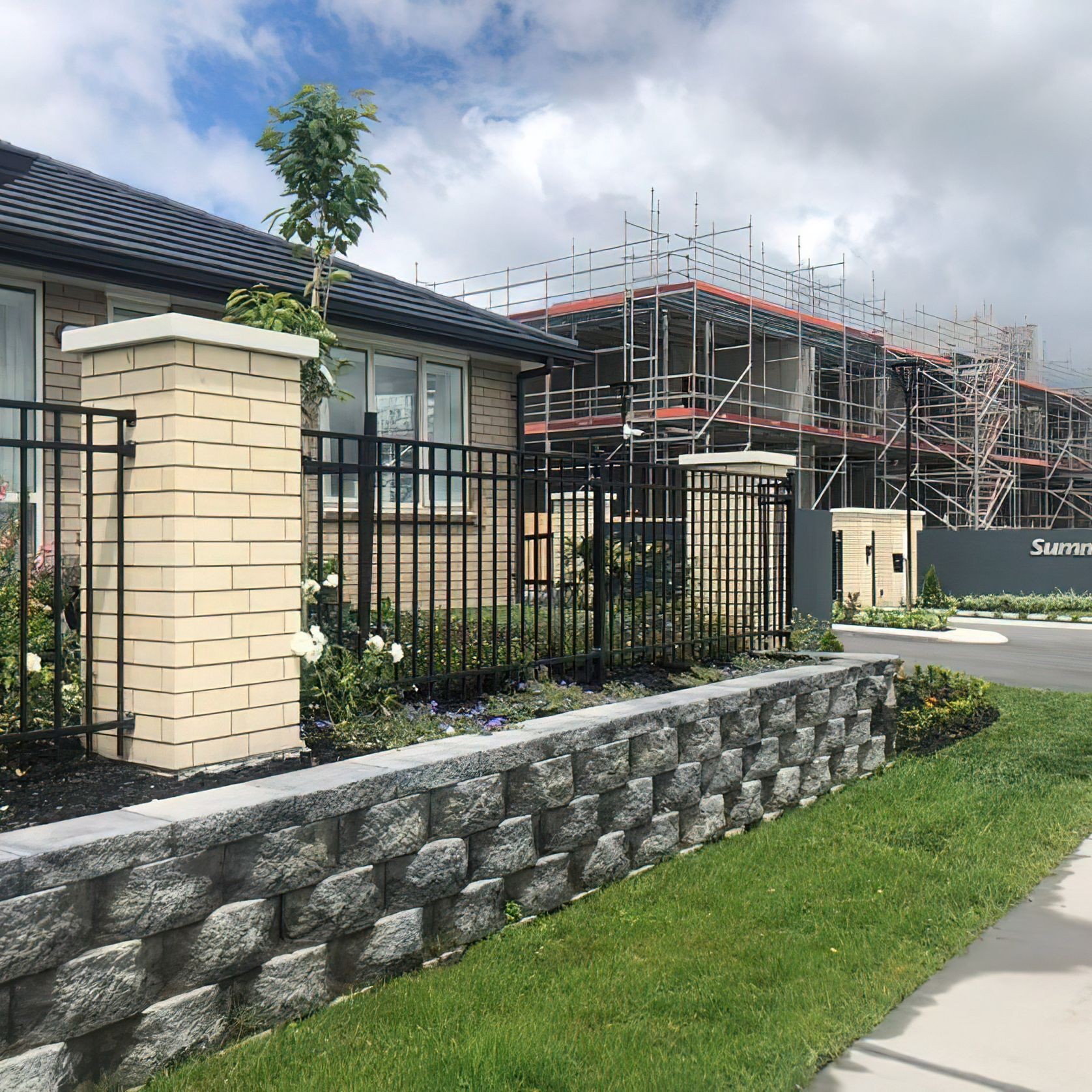 Regency - Tubular Garden & Residential Fence gallery detail image