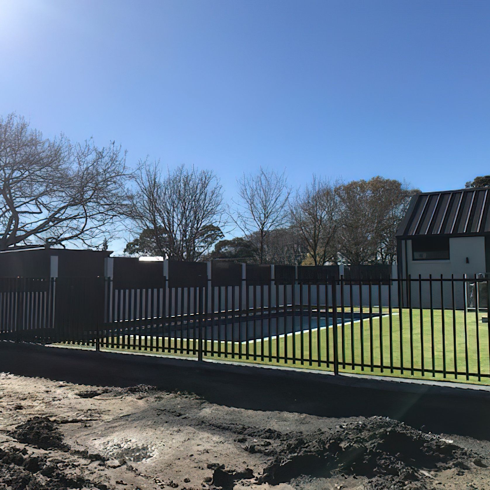 Taranaki - Tubular School Fence gallery detail image