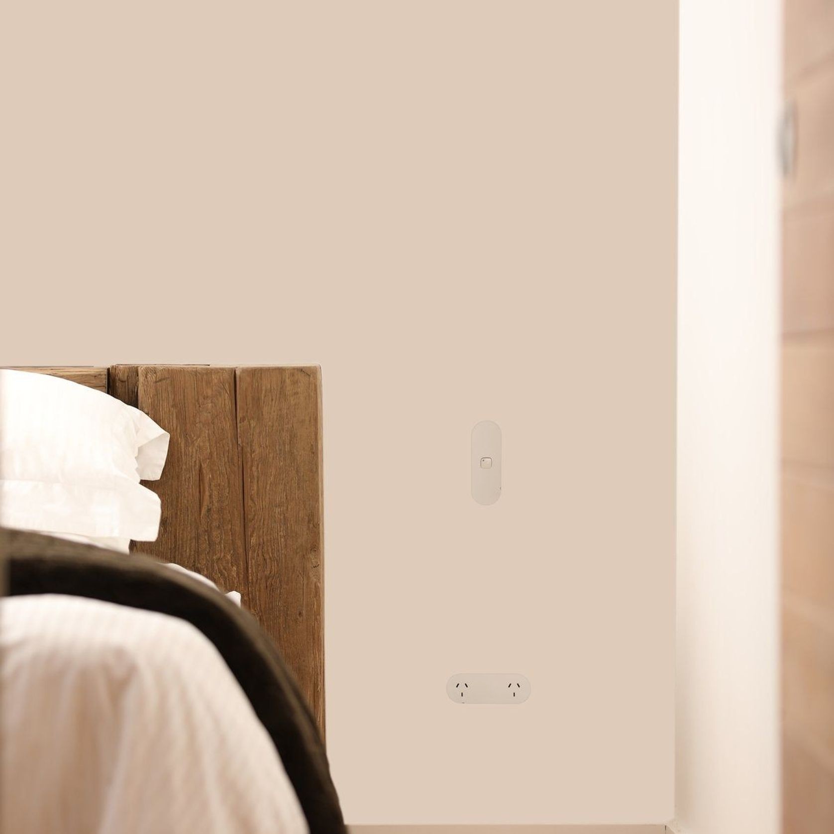 13 Flush Double Outlet gallery detail image
