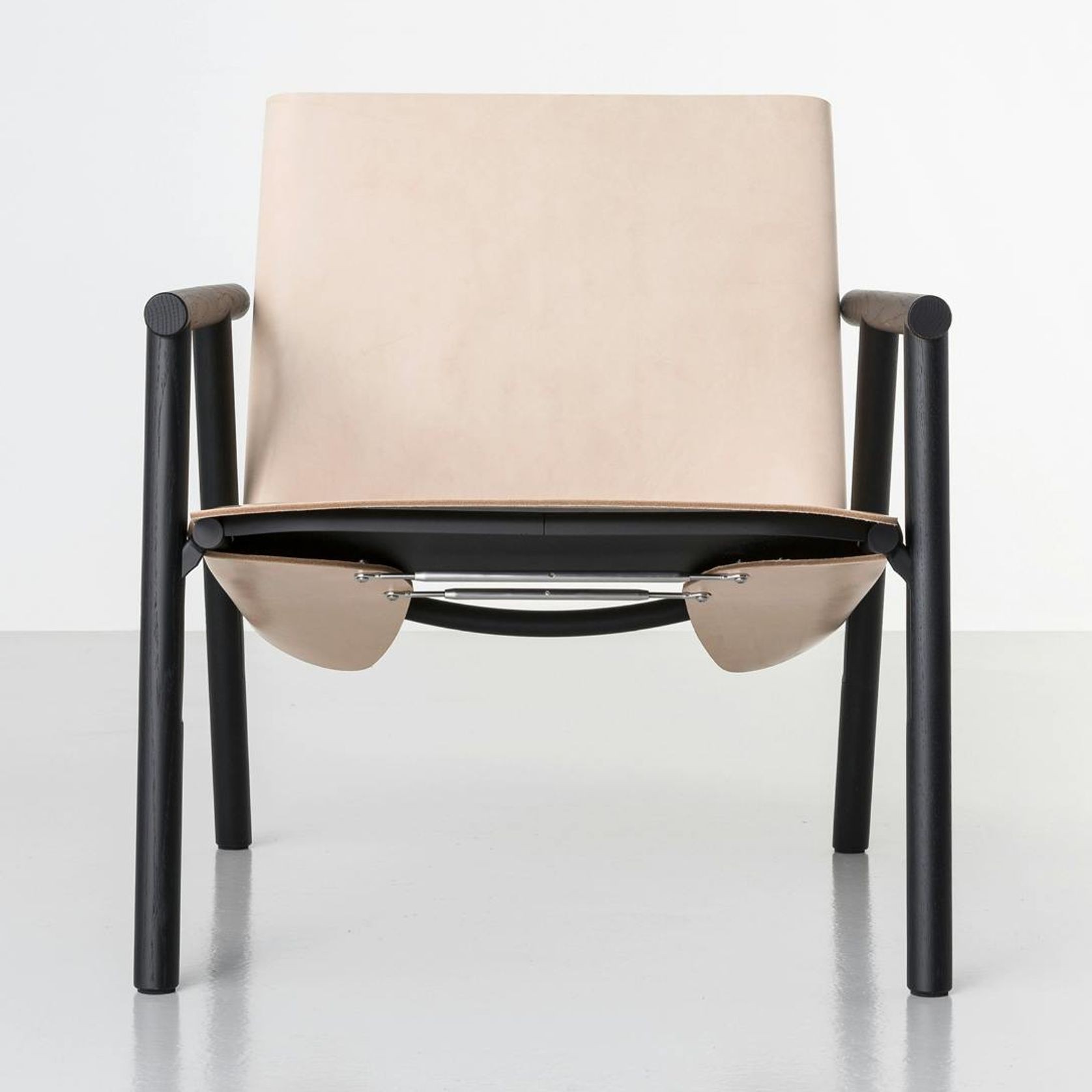 1085 Armchair gallery detail image