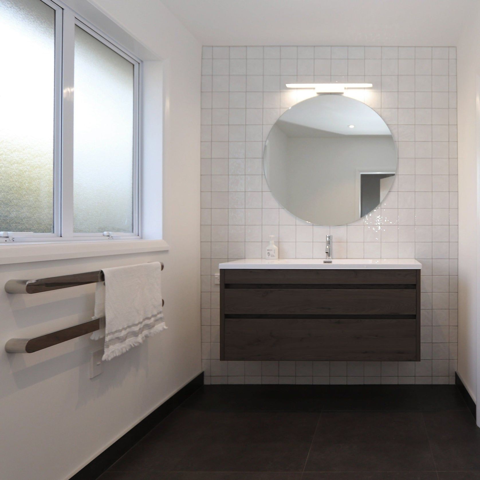 Code Lux 1000 2 Drawer Wall Hung Stock Vanity gallery detail image