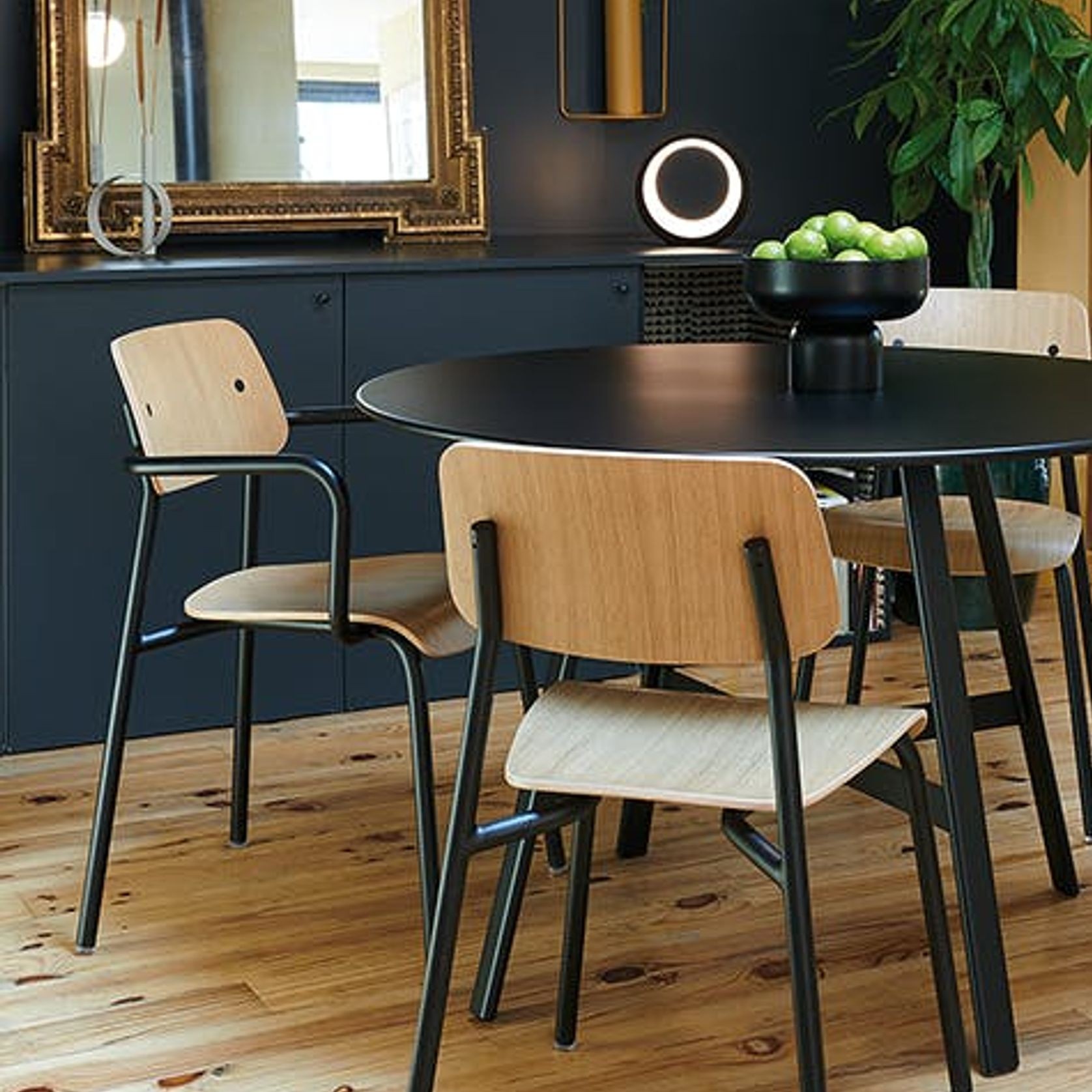 Fermob So'o Round Table 117cm gallery detail image