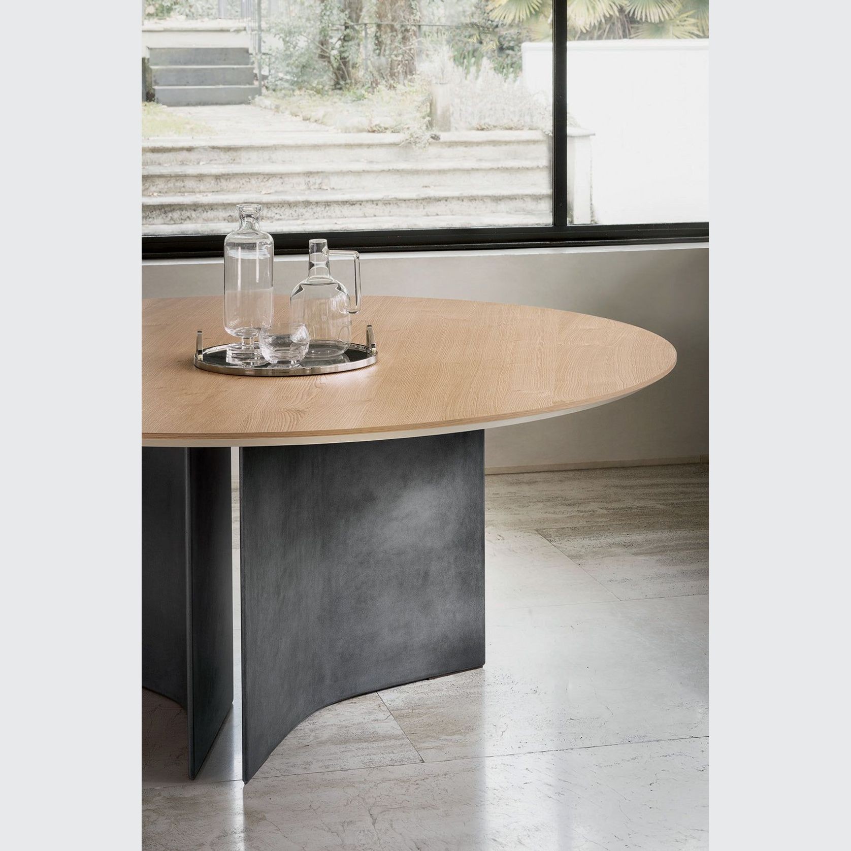 Magnum Table gallery detail image