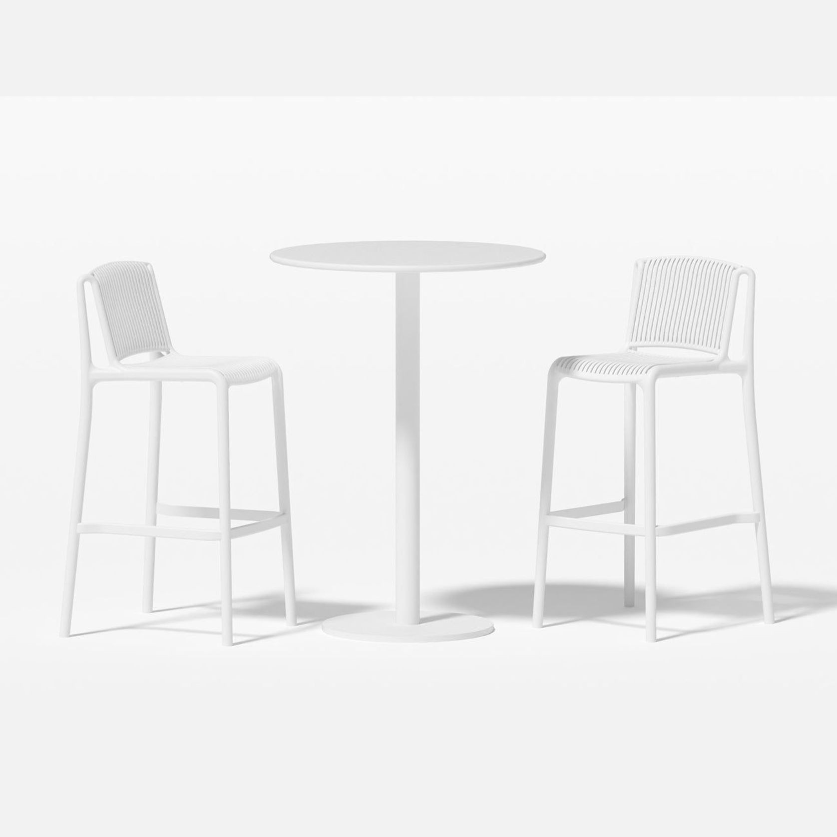 Robin Table With Alma Chairs 3-Piece Outdoor Bar Set gallery detail image