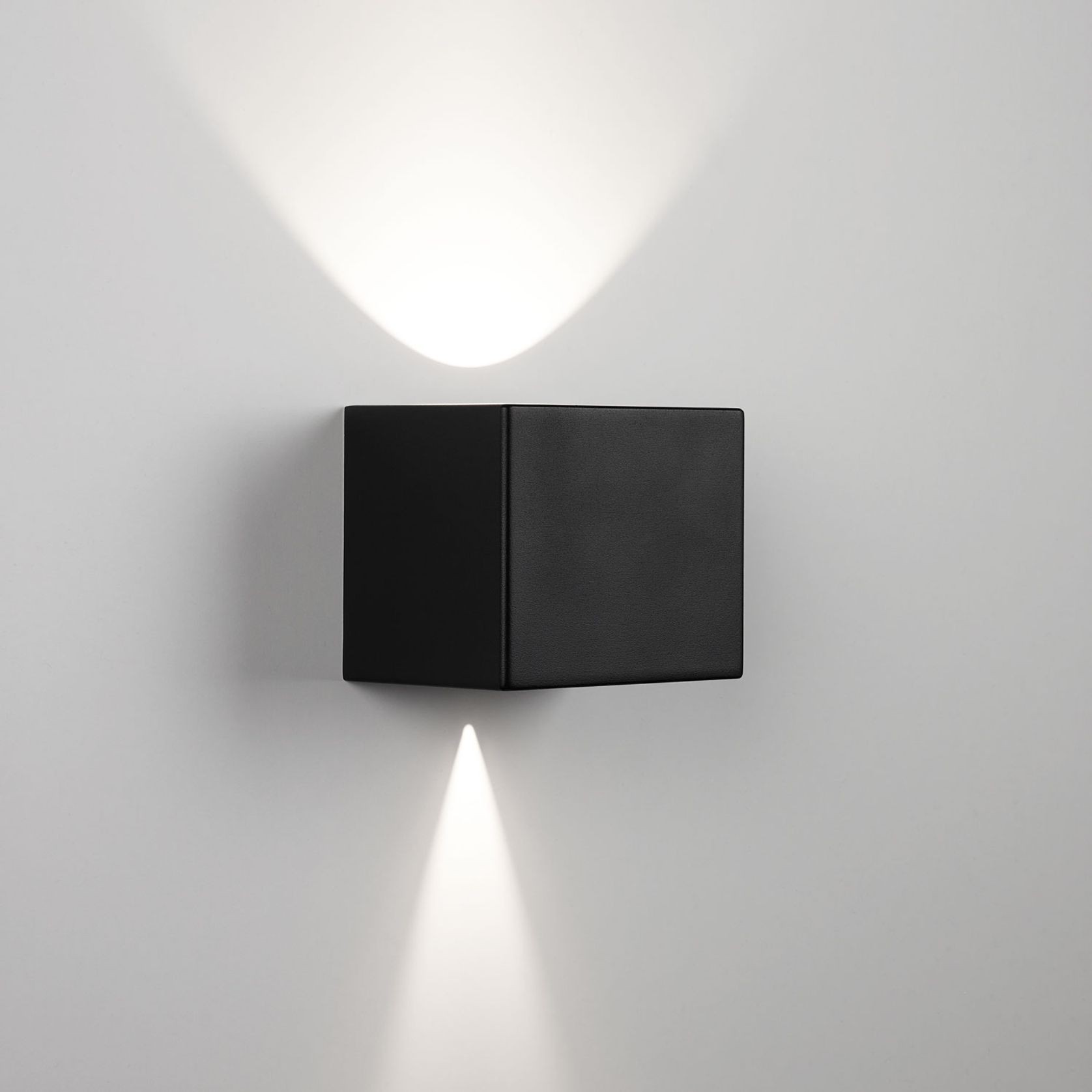 Tiga LED Wall Light by Delta Light gallery detail image