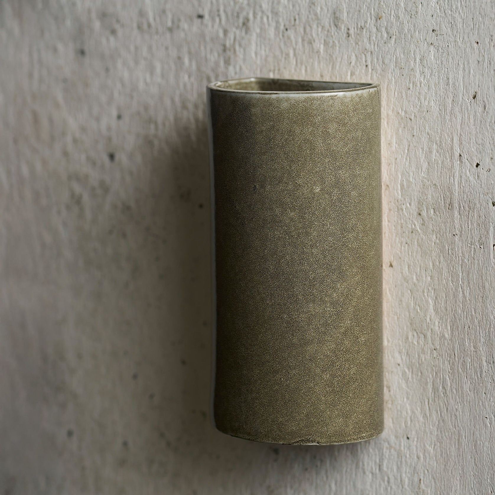 Ceramic Curve Wall Light gallery detail image