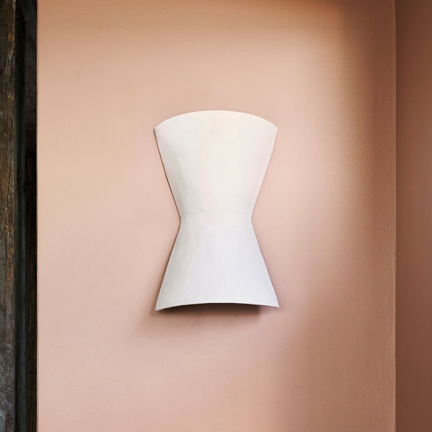 Hourglass Owan Wall Sconce gallery detail image