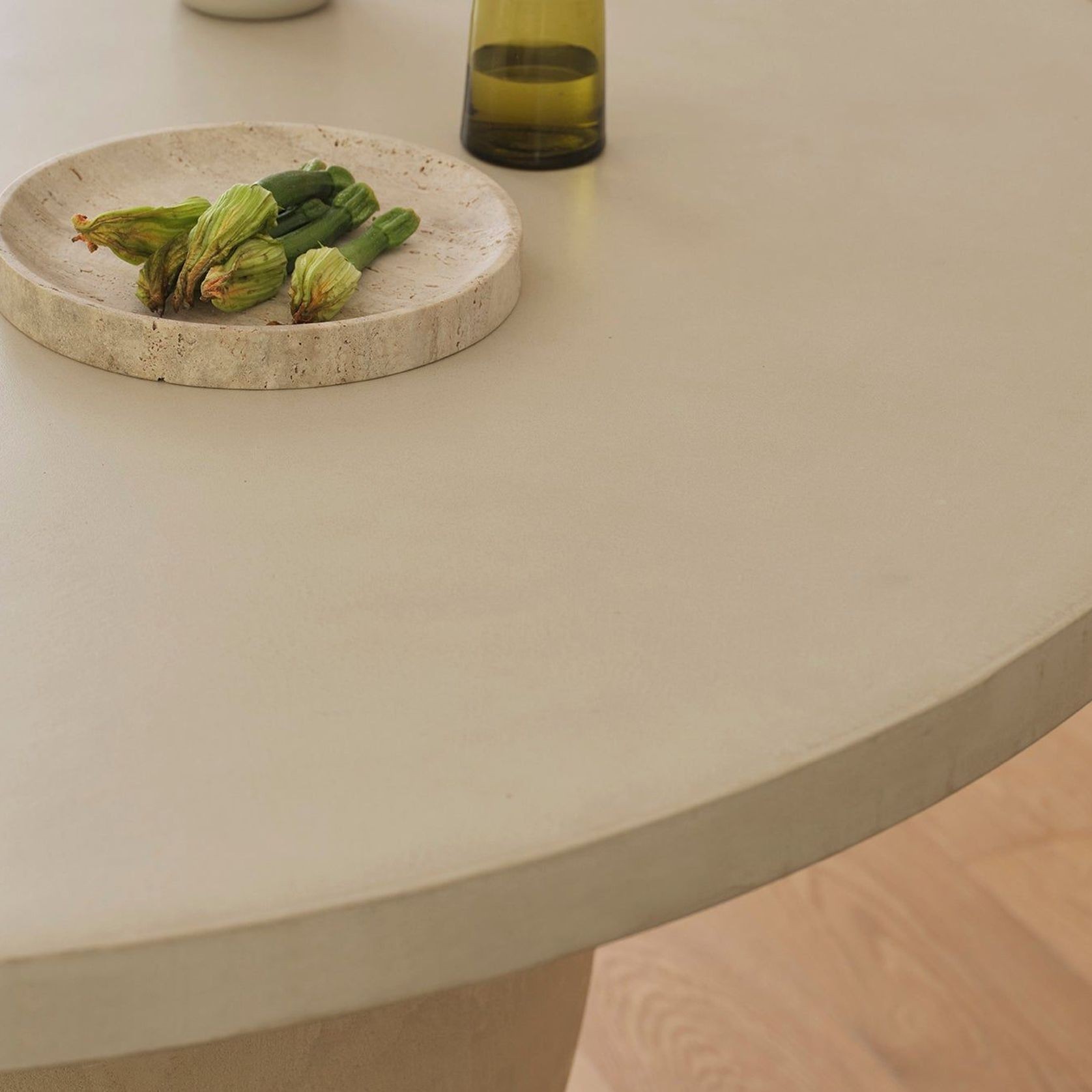 Olay Round Dining Table gallery detail image