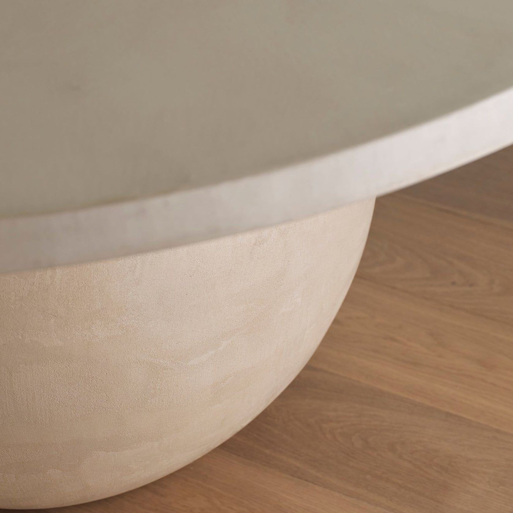 Olay Round Dining Table gallery detail image