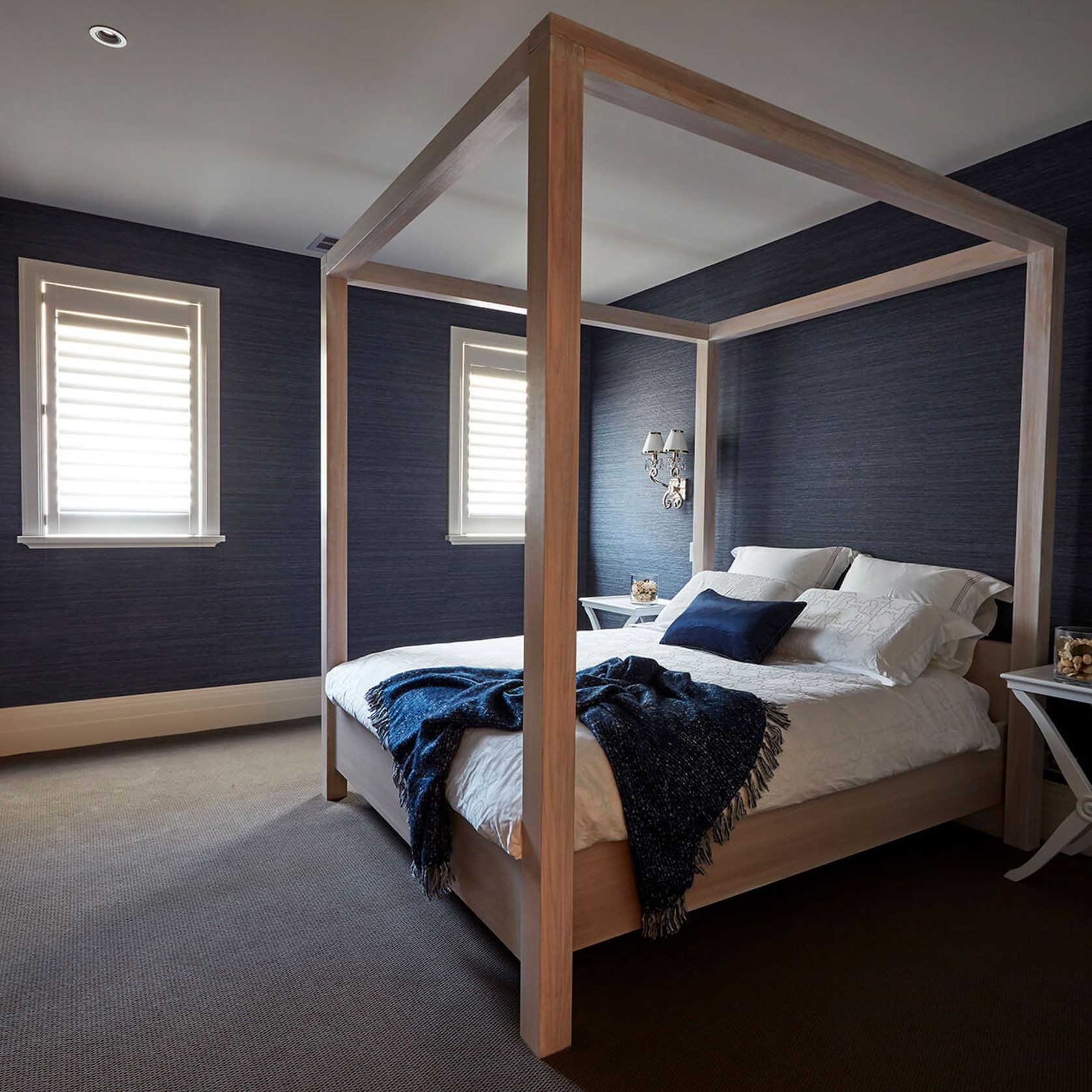 Four Poster Bed gallery detail image
