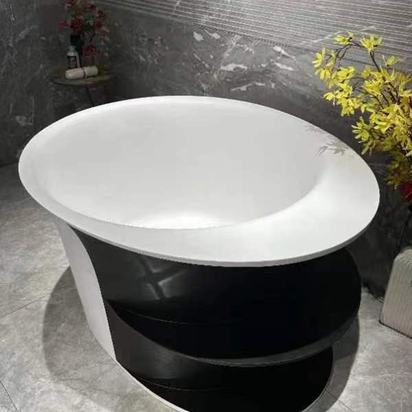 Josei Round Japanese Shelf Soak Tub - 1200mm - MGD01 gallery detail image