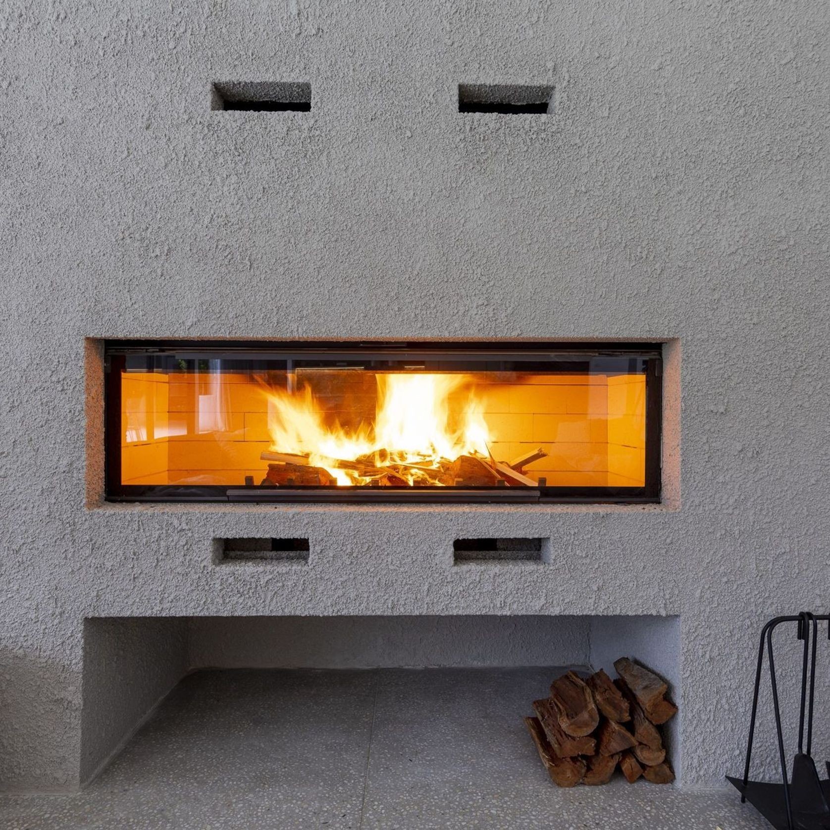 Axis 1600 Xxl  | Wood Fireplace gallery detail image