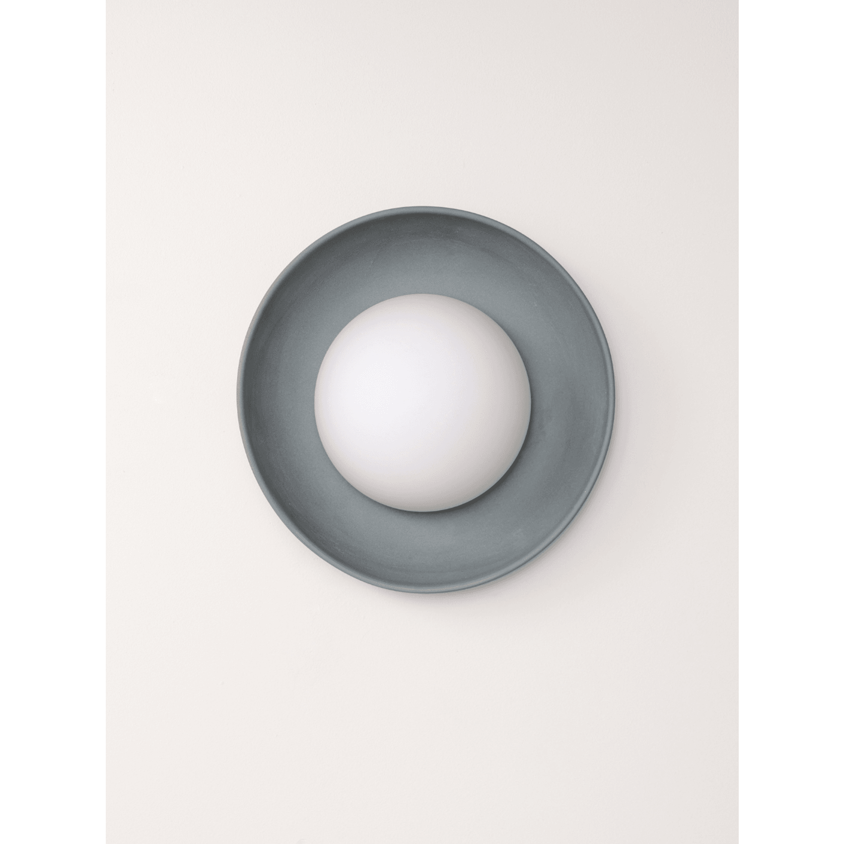 Mani Wide Sconce gallery detail image