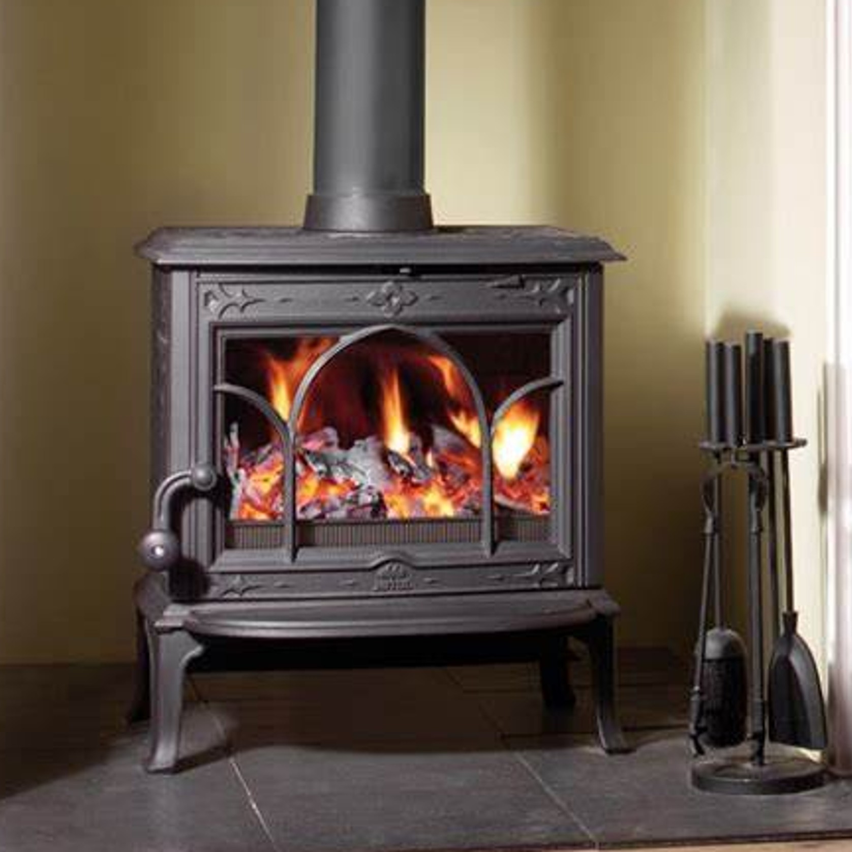 Jotul  F100 Ex Display Only $3099 Now $2800 gallery detail image