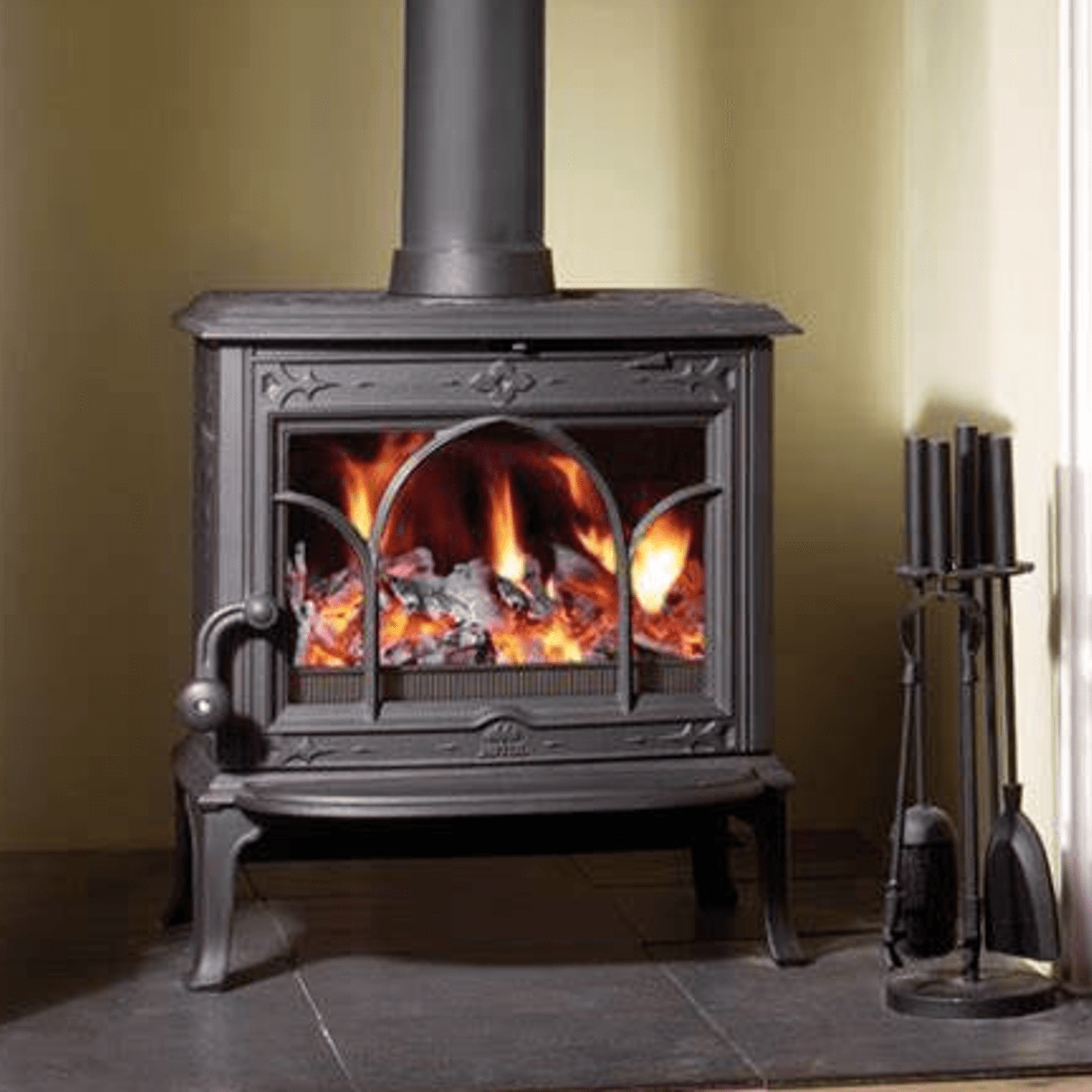 Jotul  F100 Ex Display Only $3099 Now $2800 gallery detail image