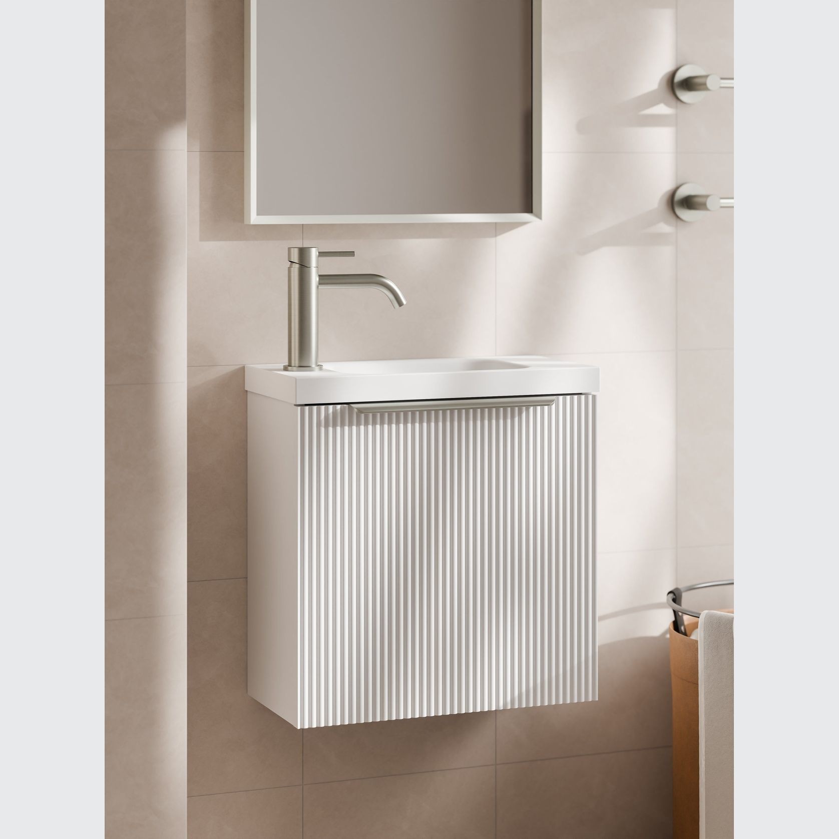 Lineare 450 Pillar Vanity gallery detail image