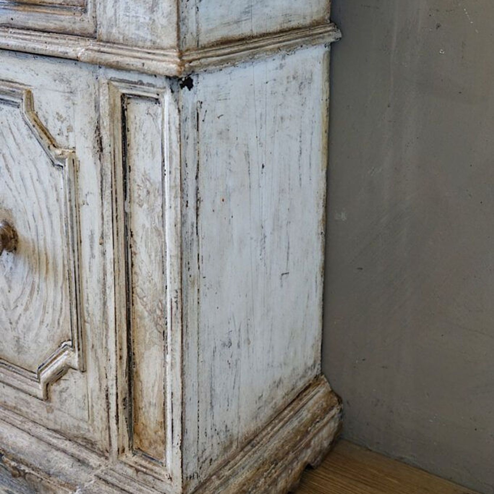 Italian Painted Credenza Sideboard gallery detail image