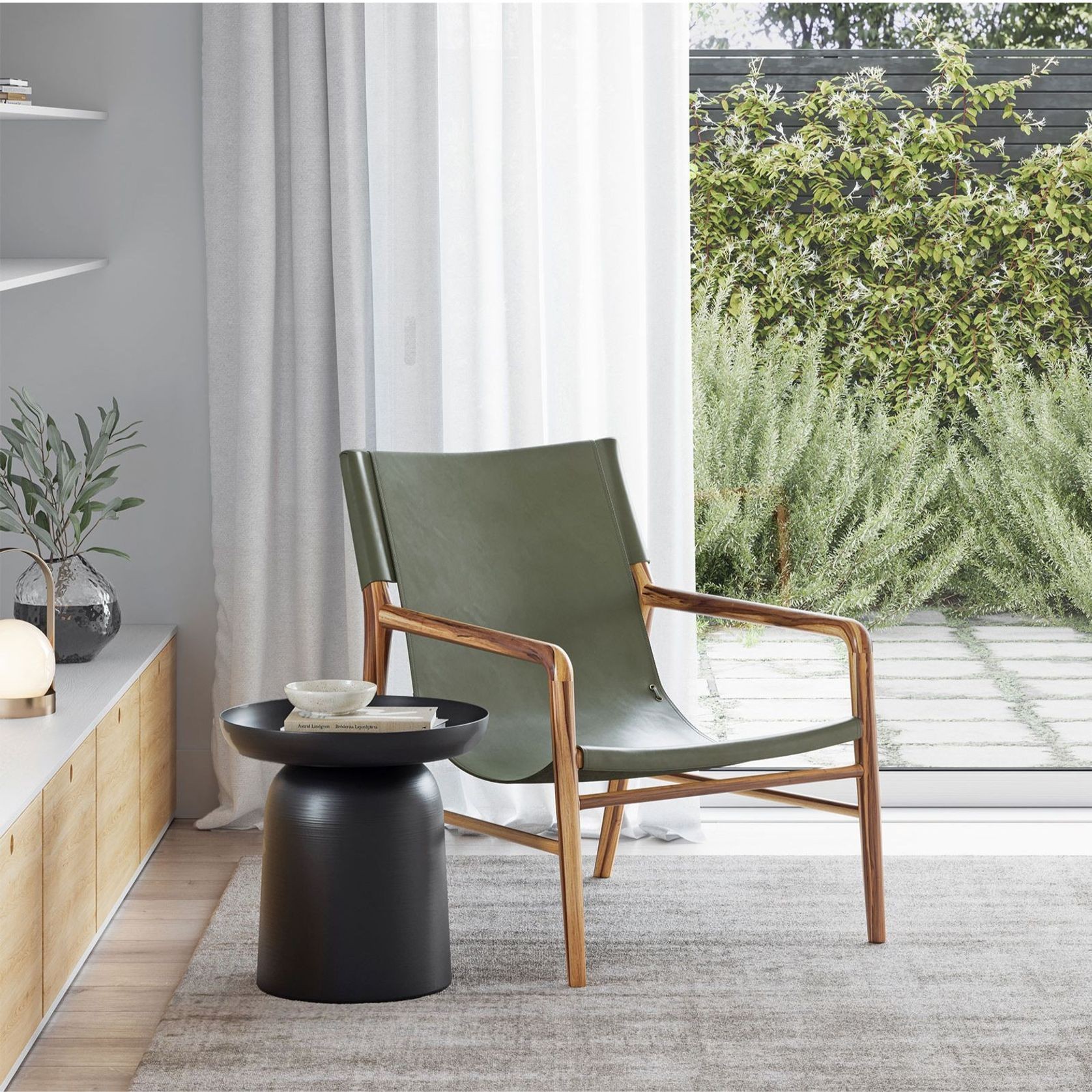 Sirkel Round Pedestal Side Table | Matte Black gallery detail image