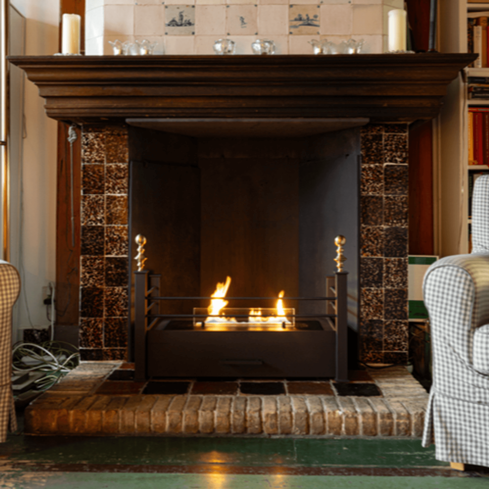 Decoflame Westminster Traditional BEV NetZero Fireplace gallery detail image