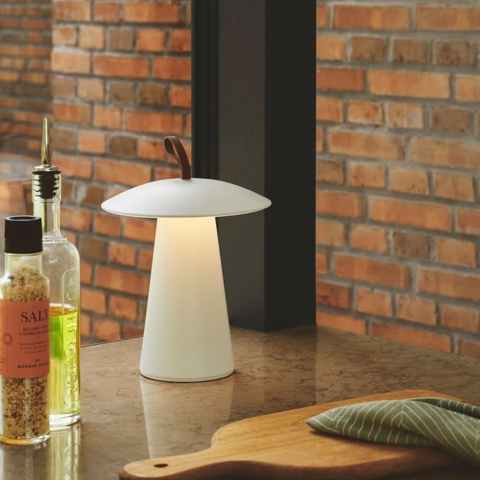 Ara To-Go 2 Lamp gallery detail image