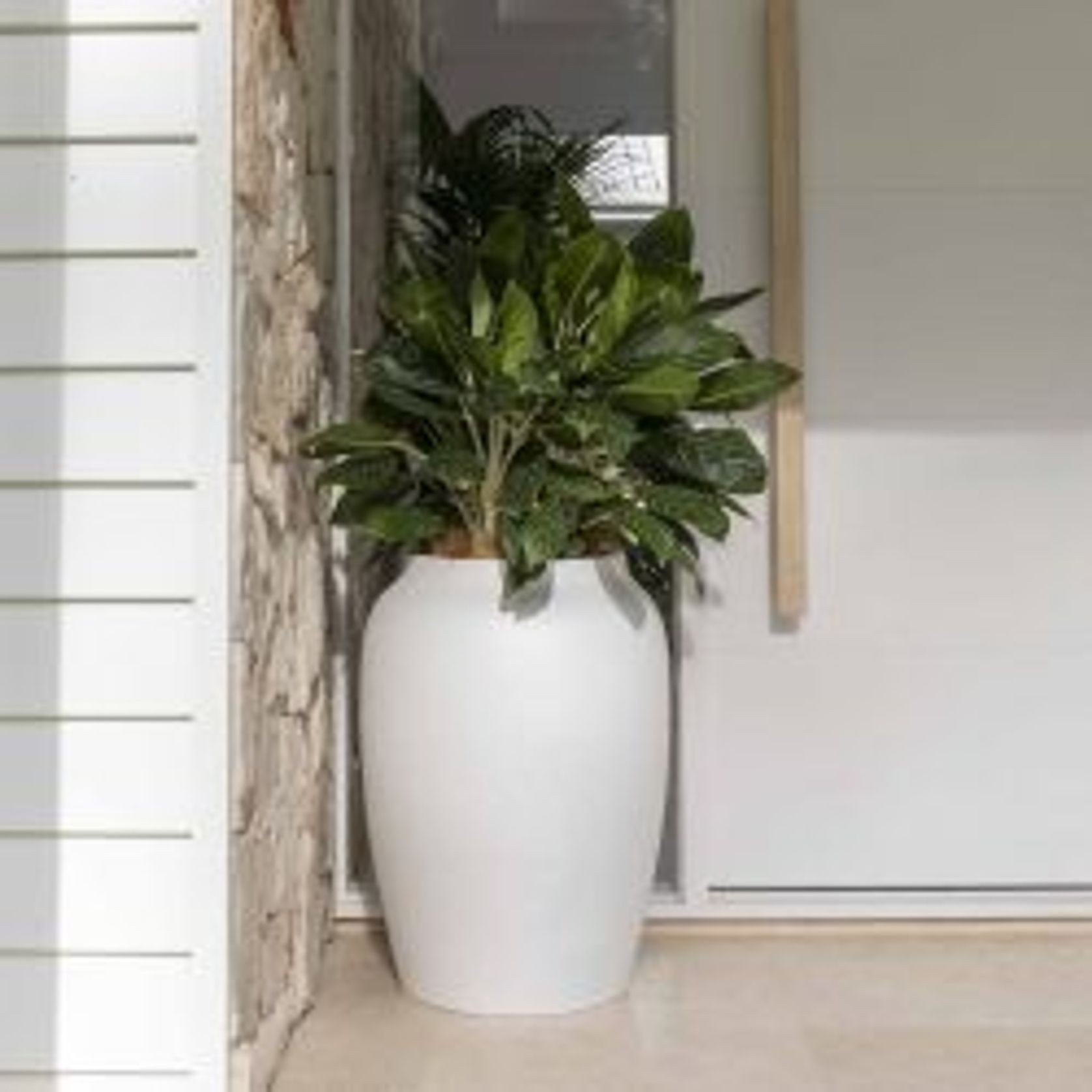 Alicante Vase gallery detail image