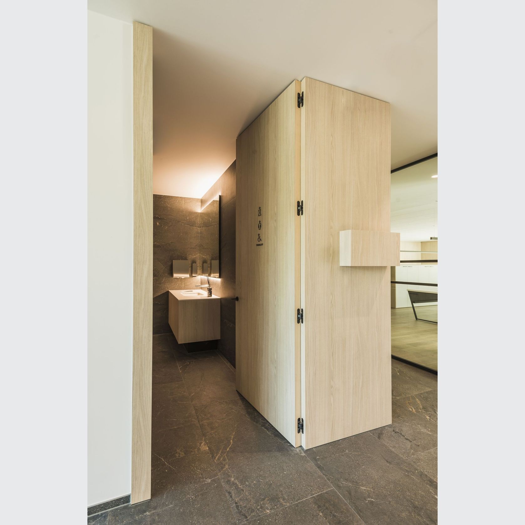 Arlu® (Argenta) Invisible Neo Concealed Hinge L-7 gallery detail image