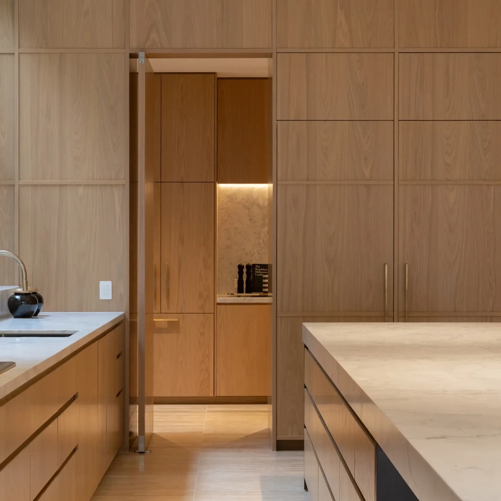 Calacatta Cremo Marble Benchtop gallery detail image