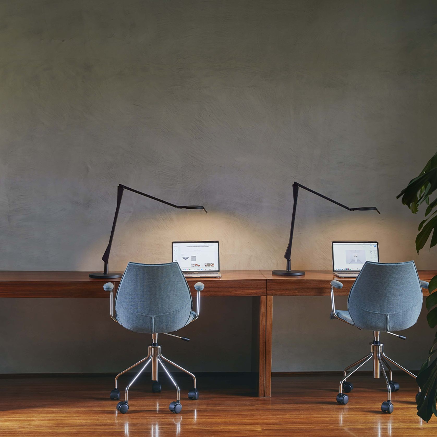 Aledin Tec Desk Lamp gallery detail image
