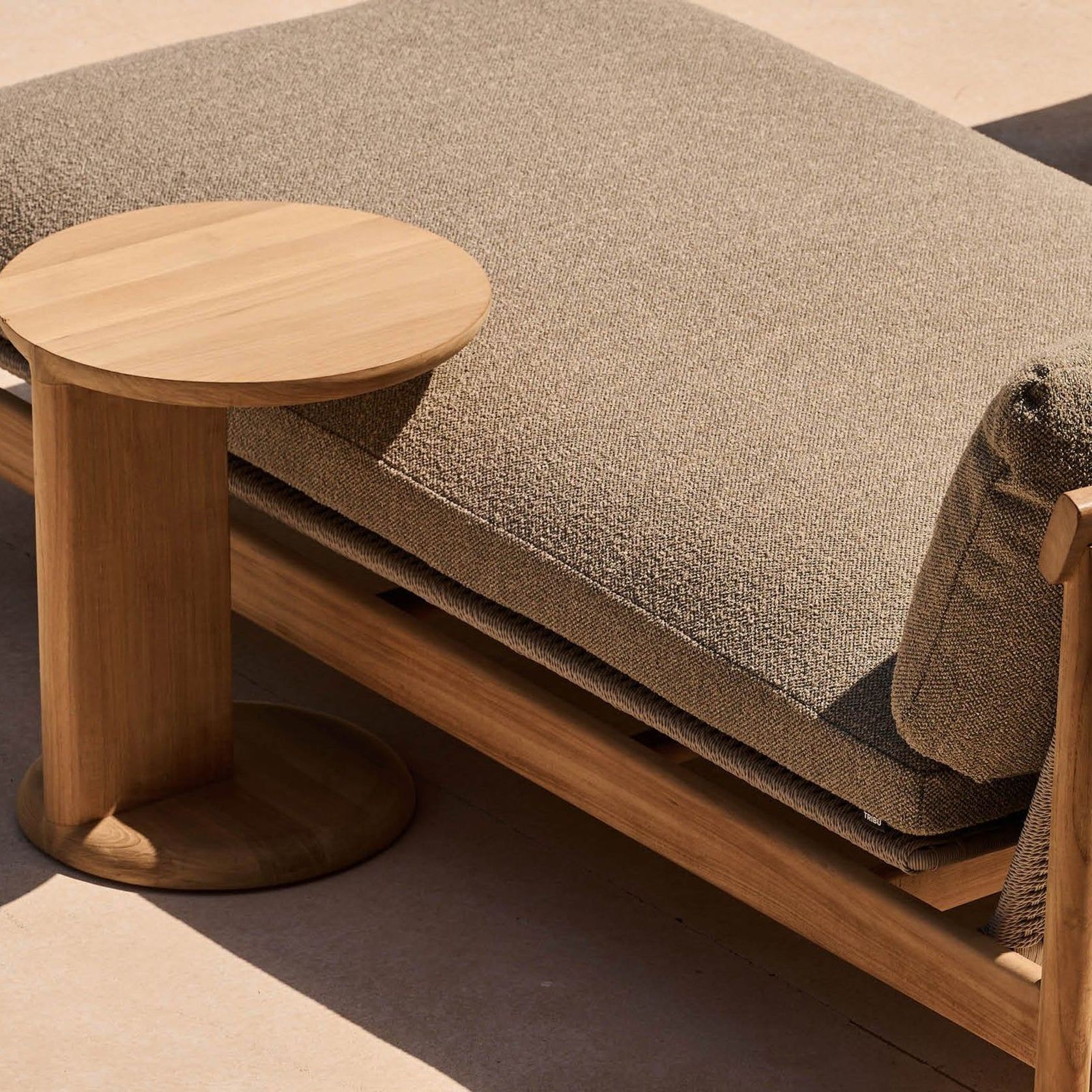 Amanu C Side Table gallery detail image